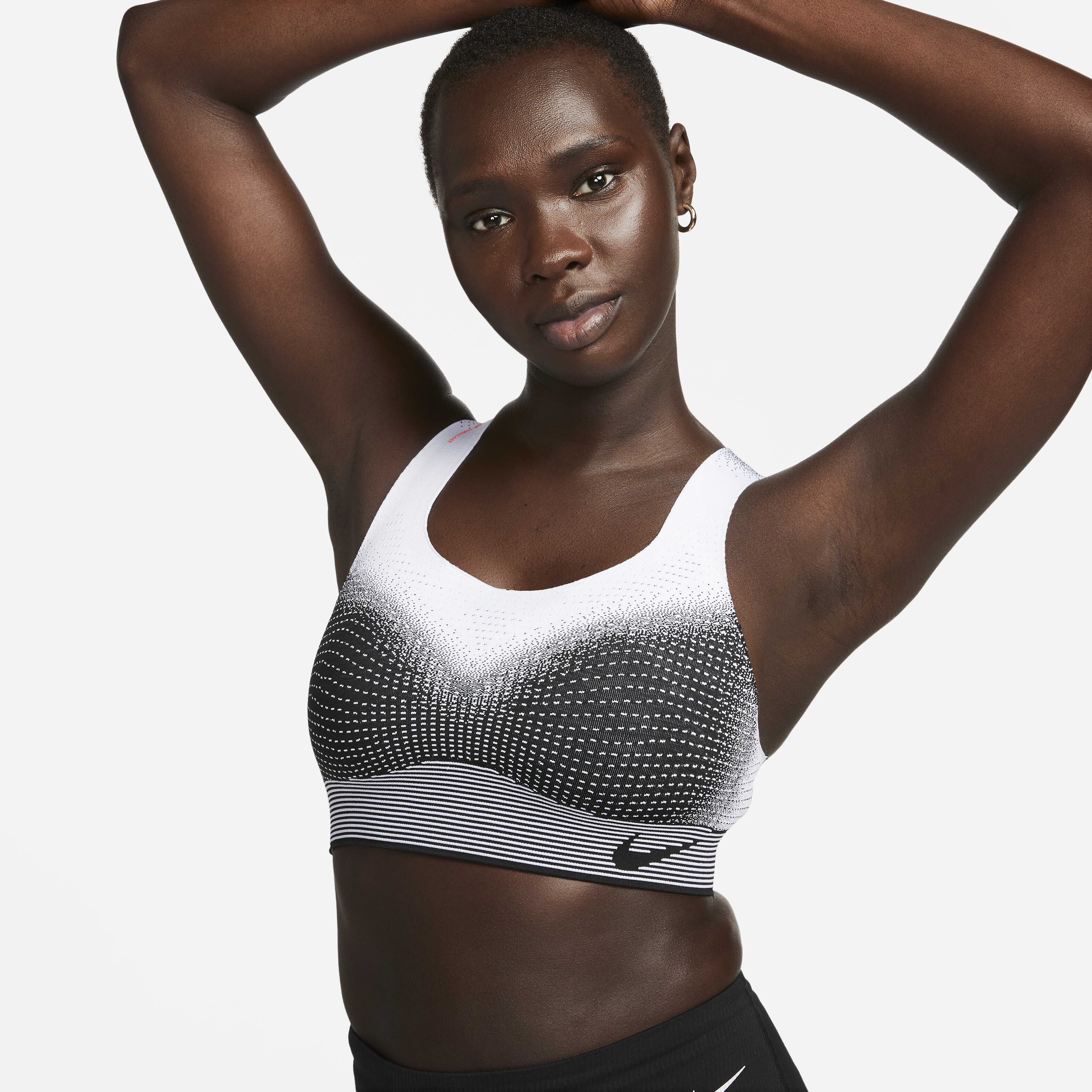 Flyknit bra nike 2025