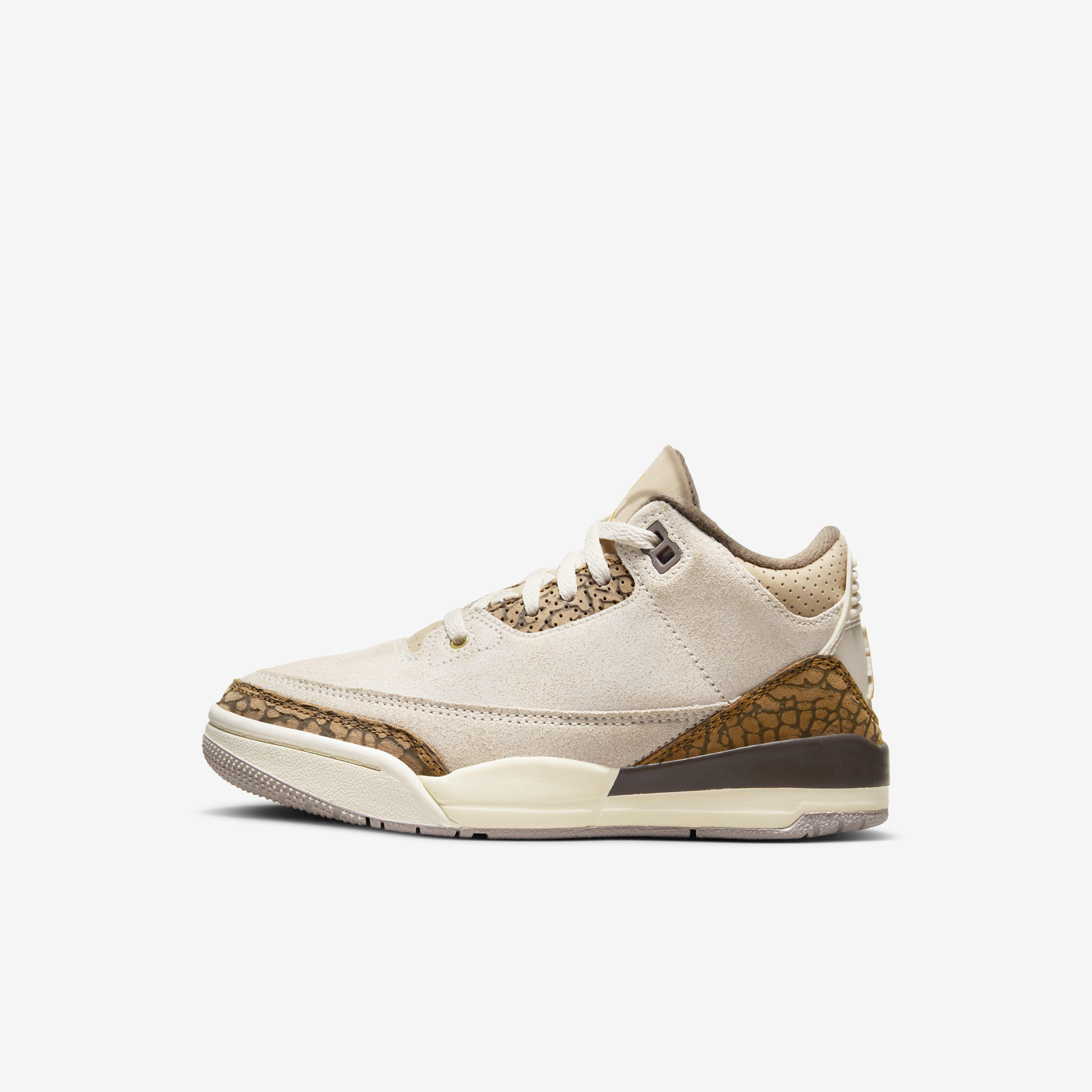 Jordan 3 Retro 'Medium Olive' image number 0