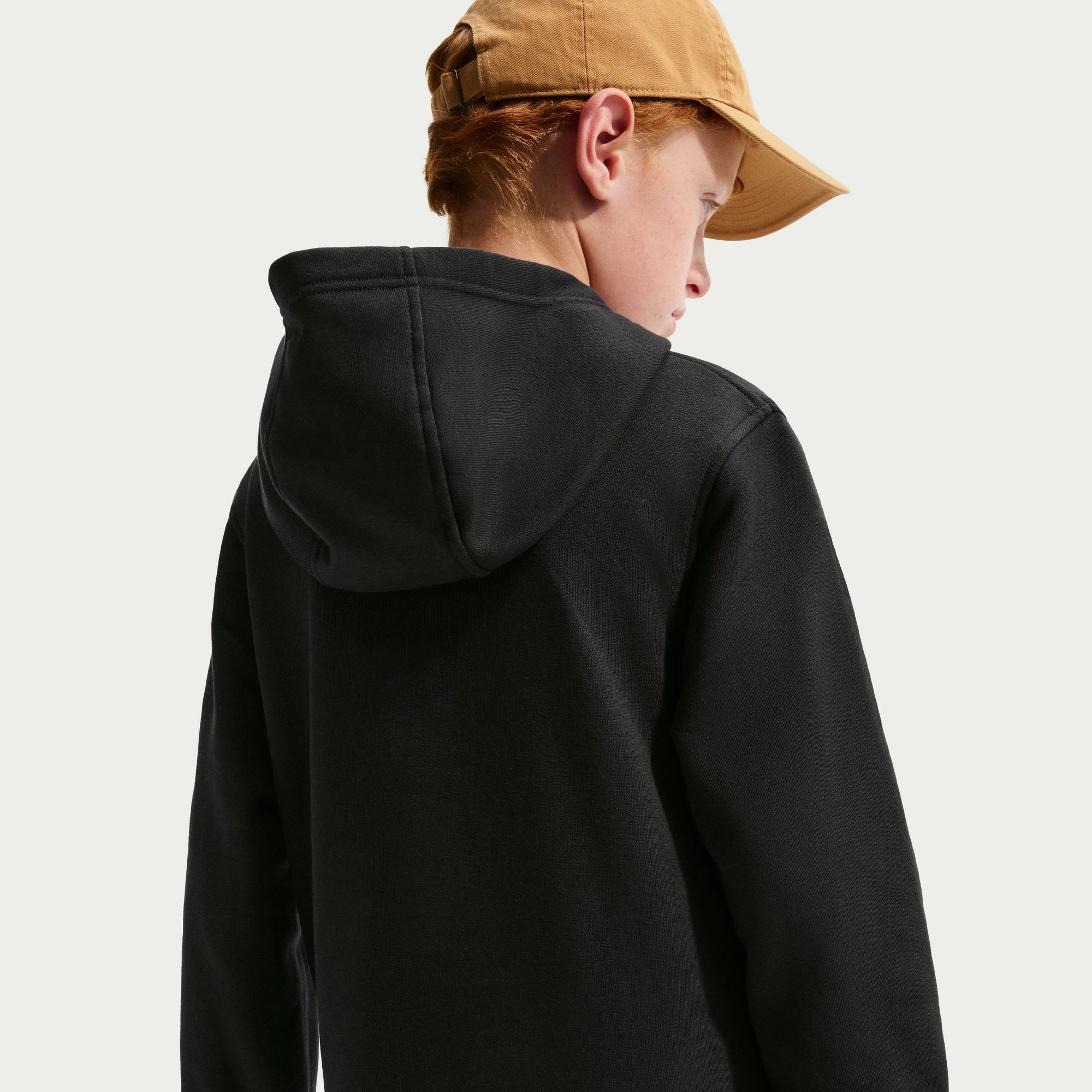 نايكي سبورتسوير كلوب فليس image number 5