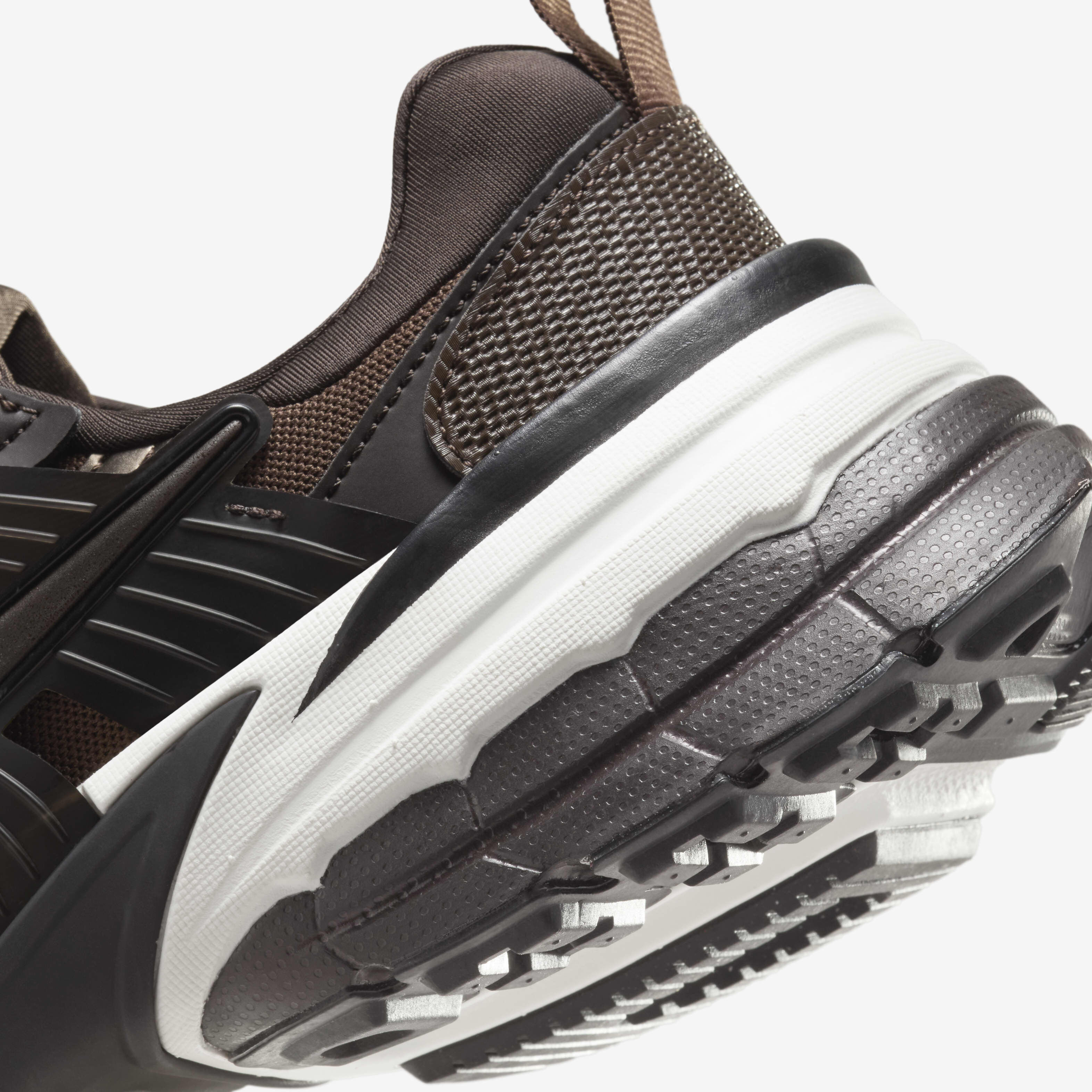 Nike V2K Run image number 7