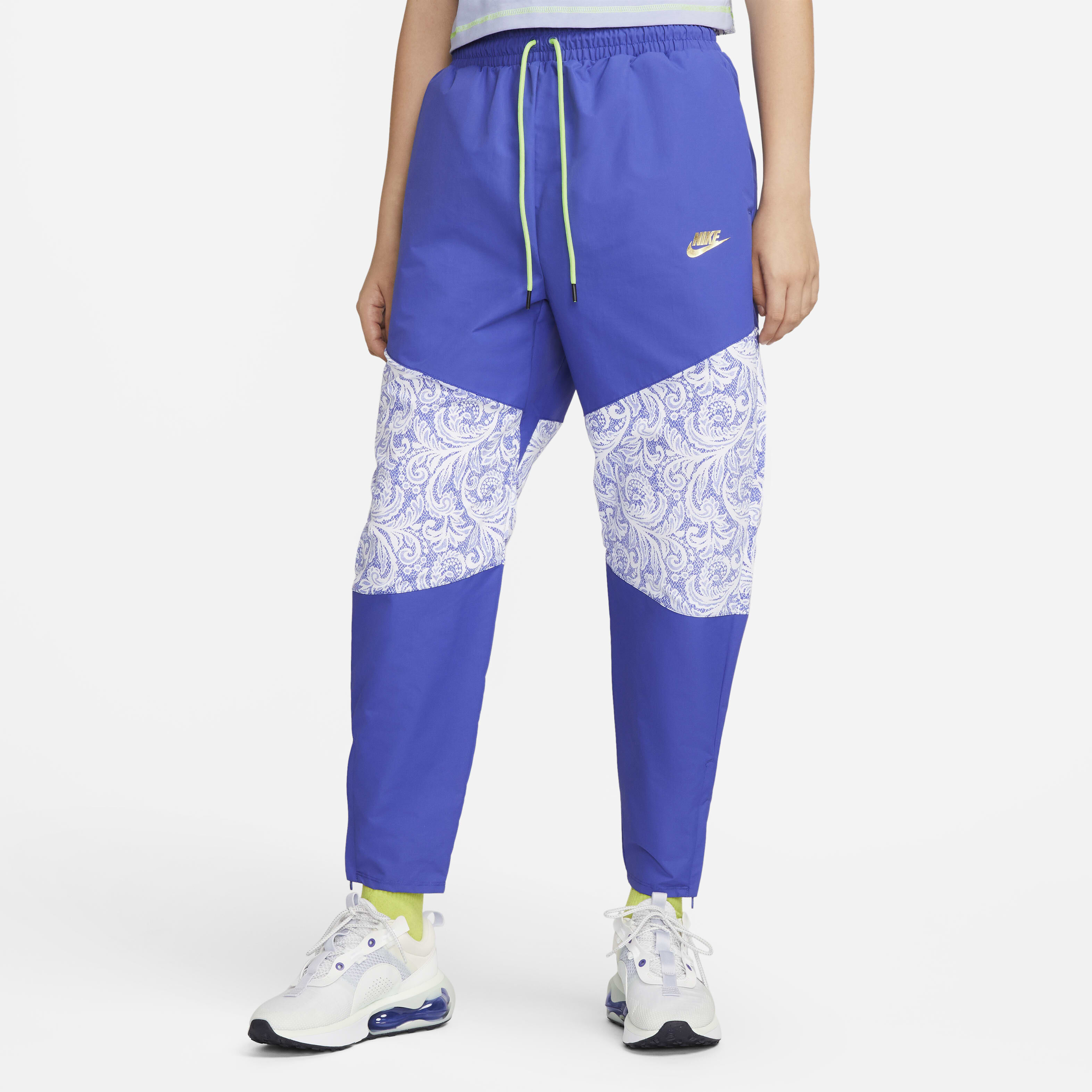 Serena Williams Design Crew image number 0