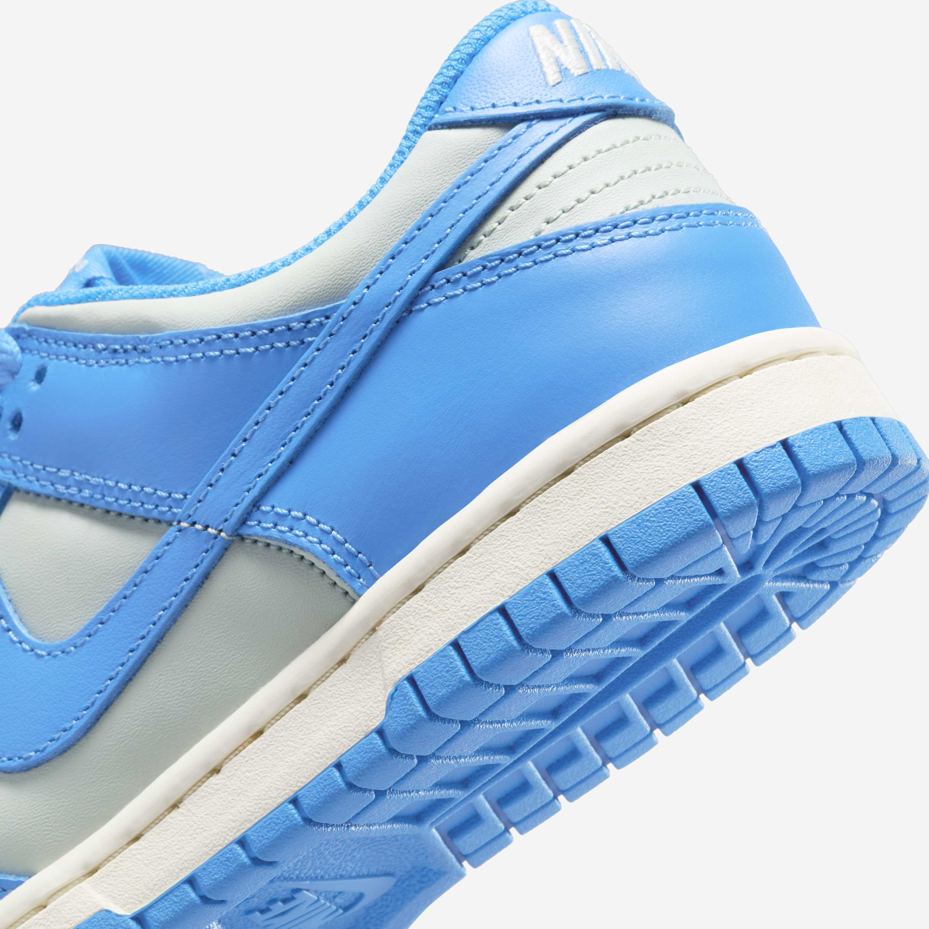 Nike Dunk Low image number 7