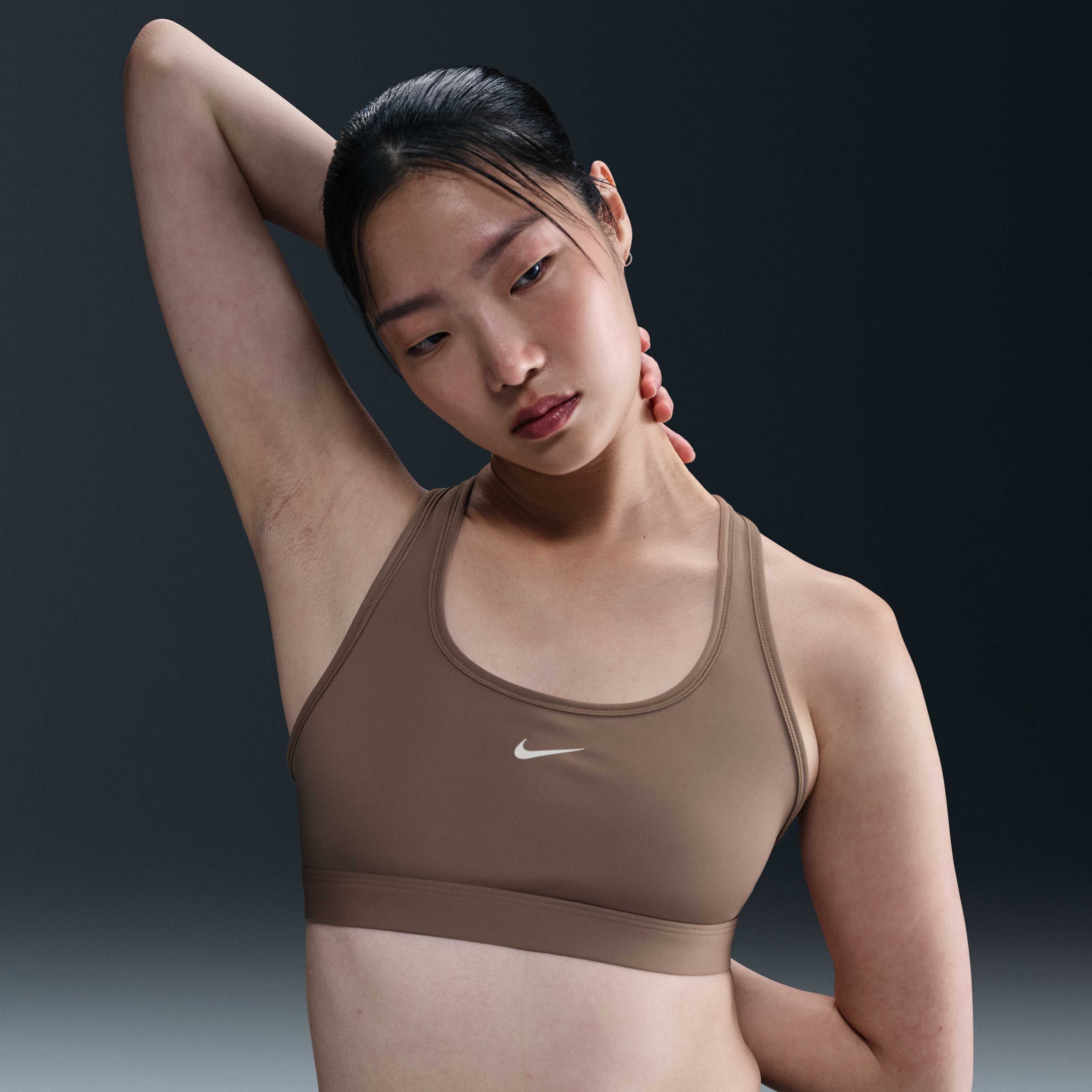 Nike Swoosh Light Support image number 0