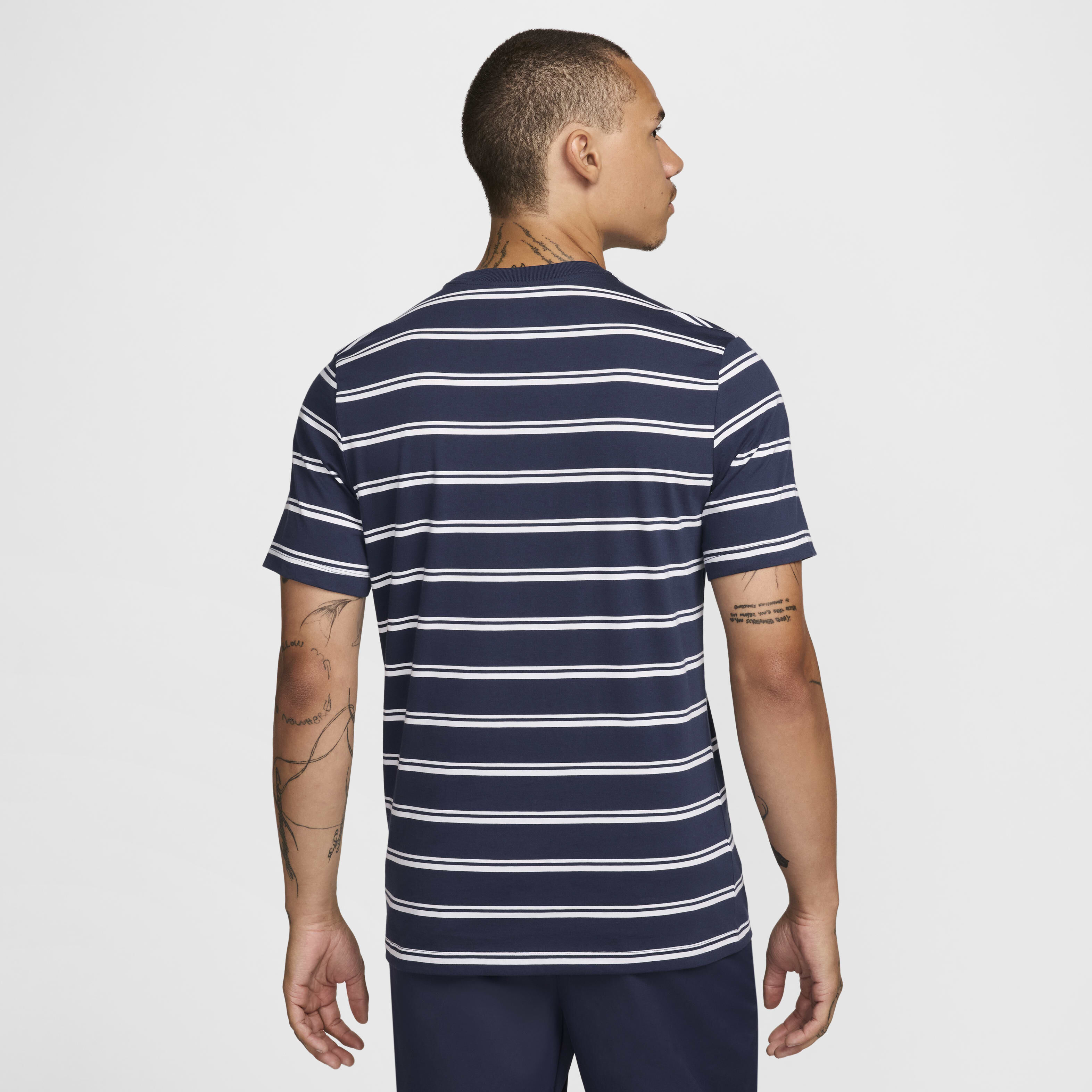 Nike t shirt stripes online