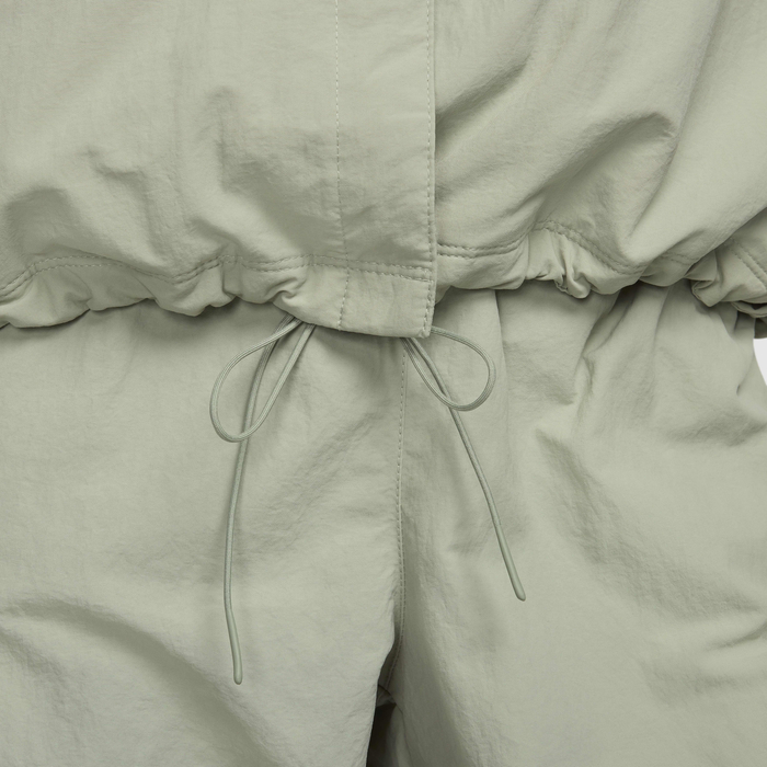 Nike Sportswear Essential image number 5 Nike Sportswear Essential image number 5