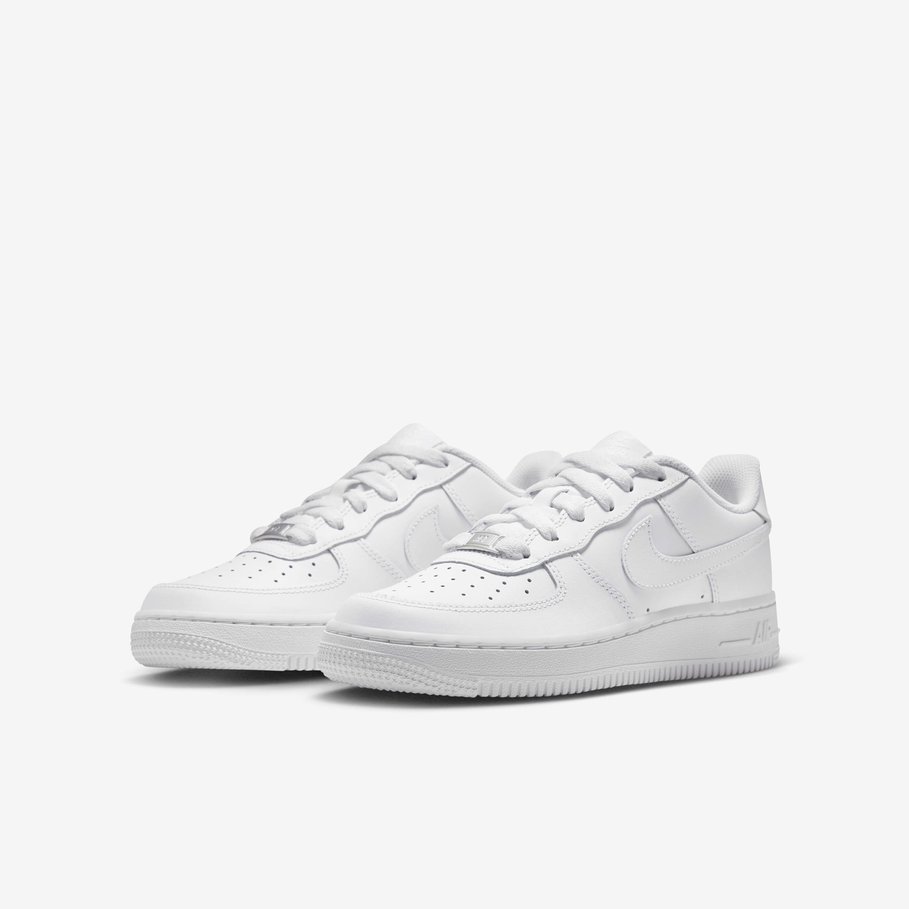 Nike Air Force 1 LE image number 4