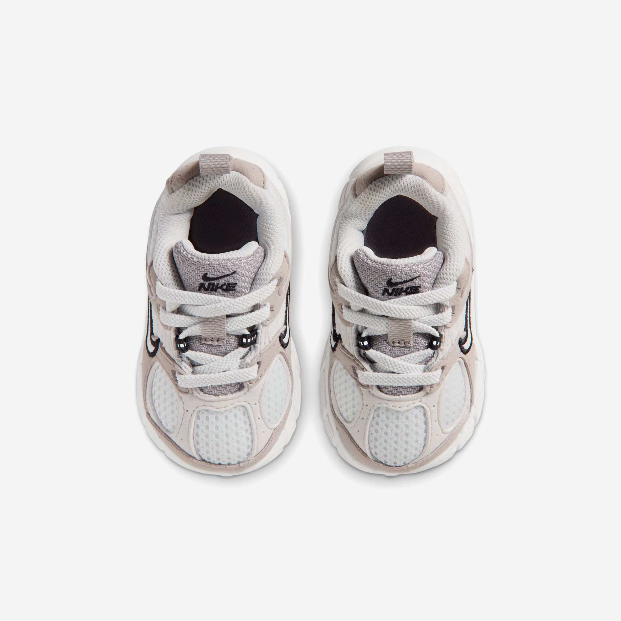 Nike V5 RNR Suede image number 3