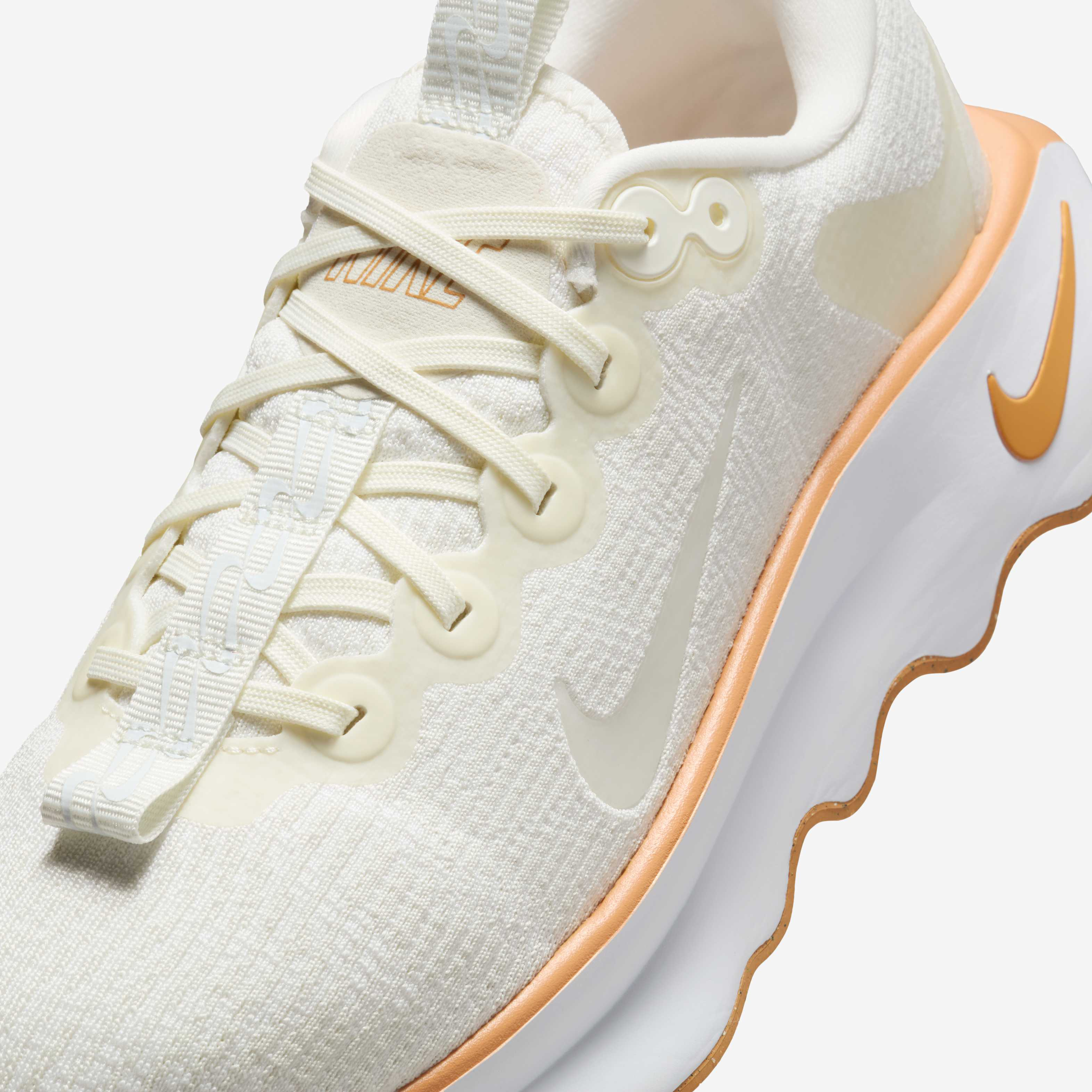 Nike Motiva image number 6