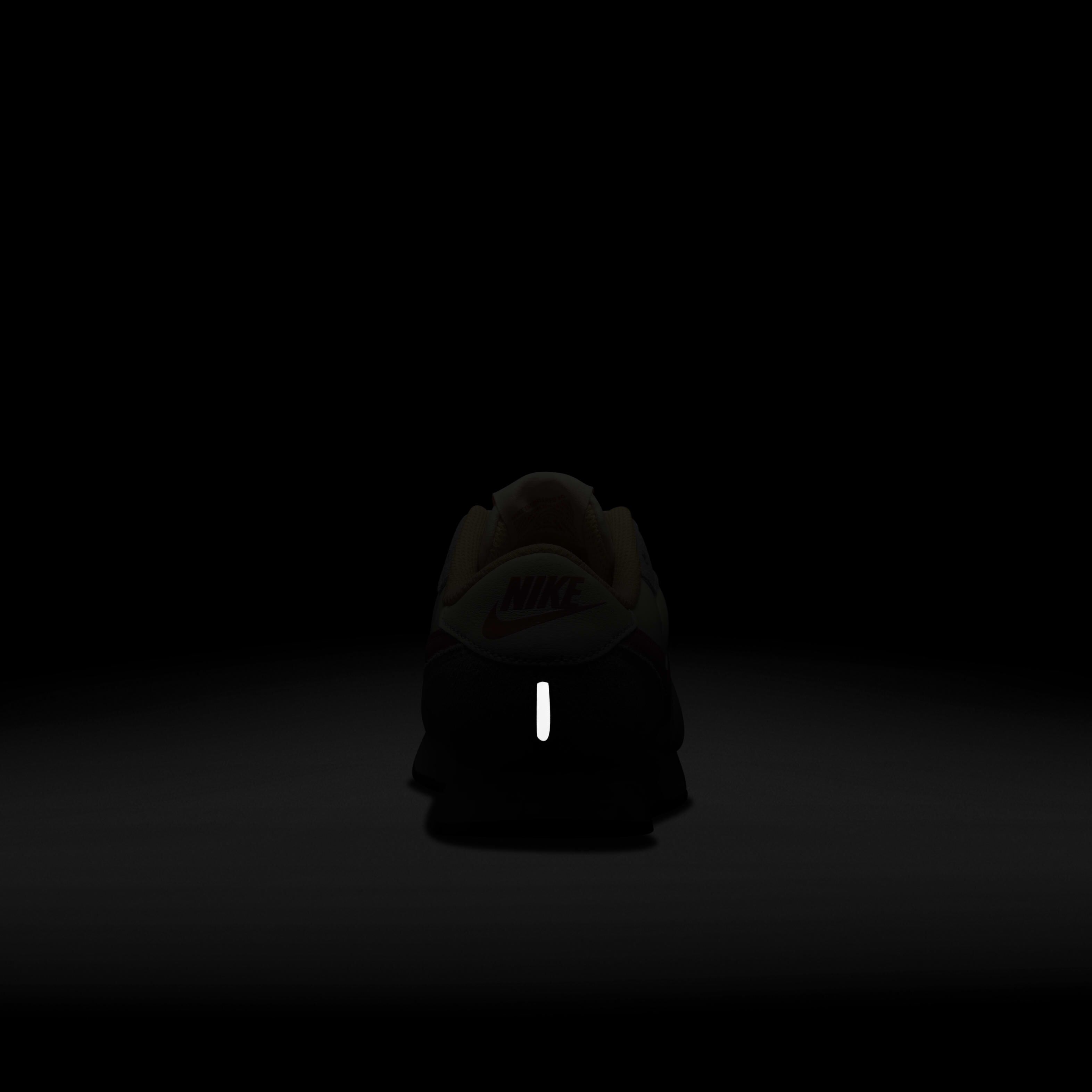 نايكي ام دي فاليانت image number 8