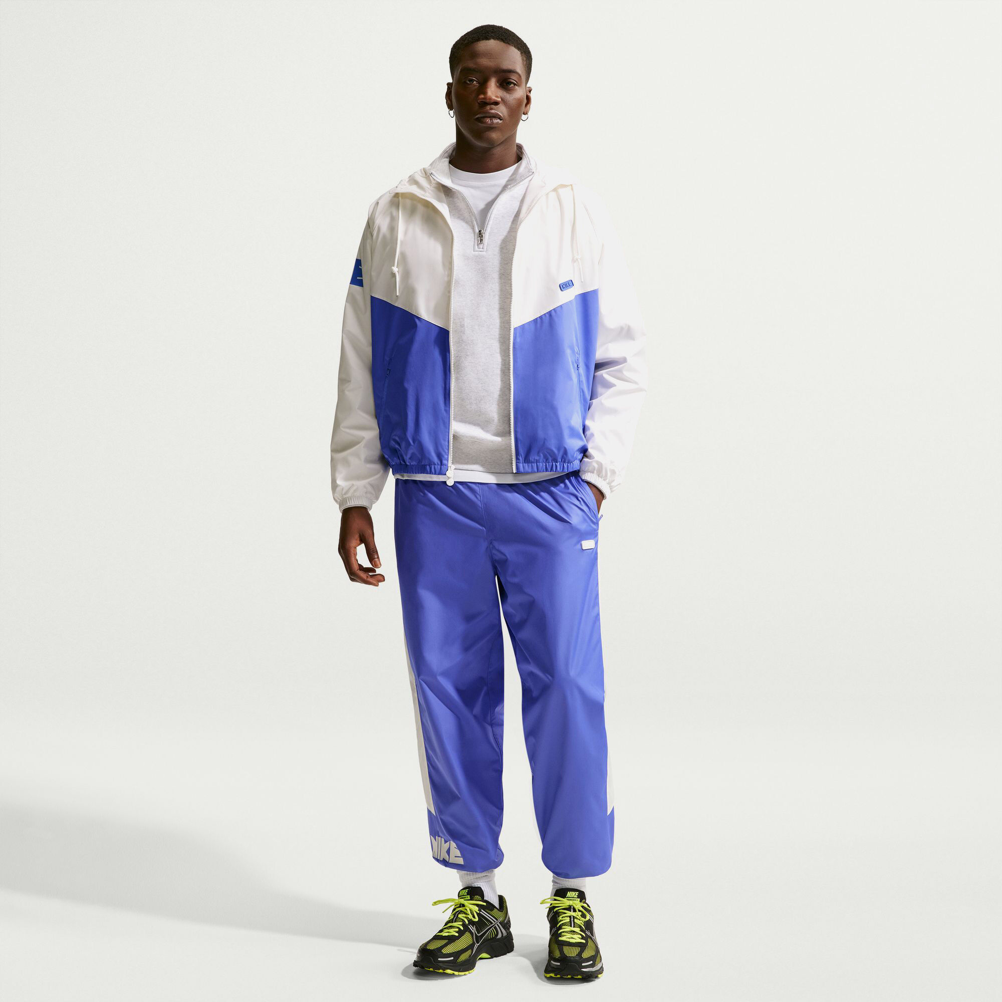 Nike Windrunner image number 0