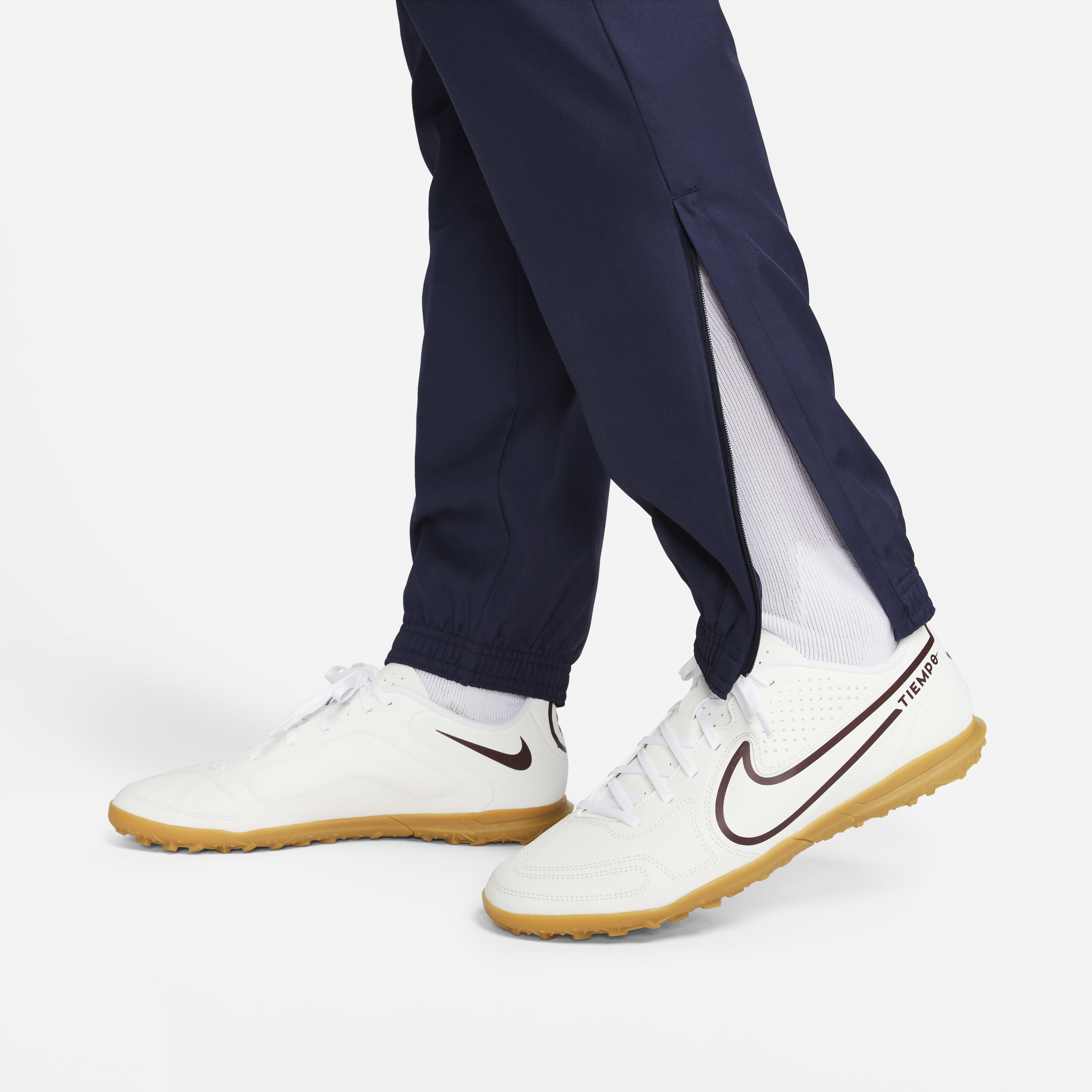 Paris Saint-Germain Strike image number 10