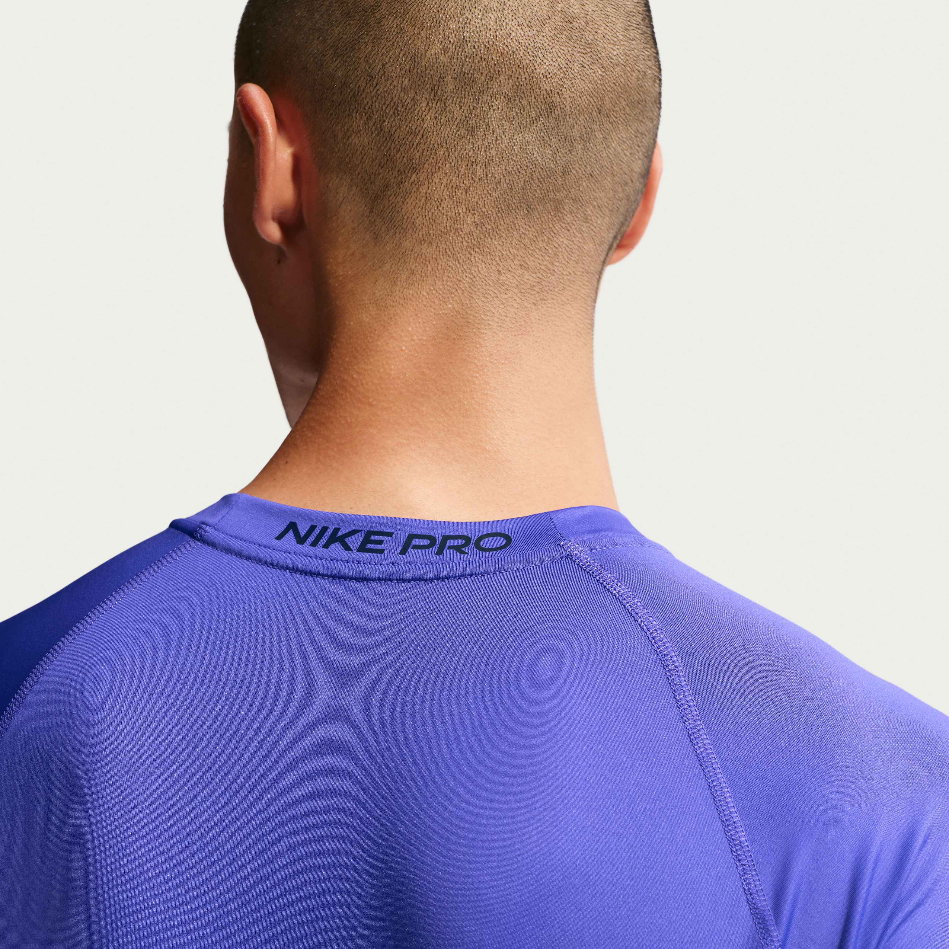 Nike Pro image number 1