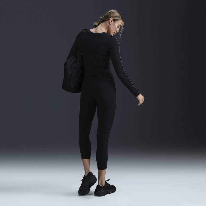 Nike One image number 3 Nike One image number 3