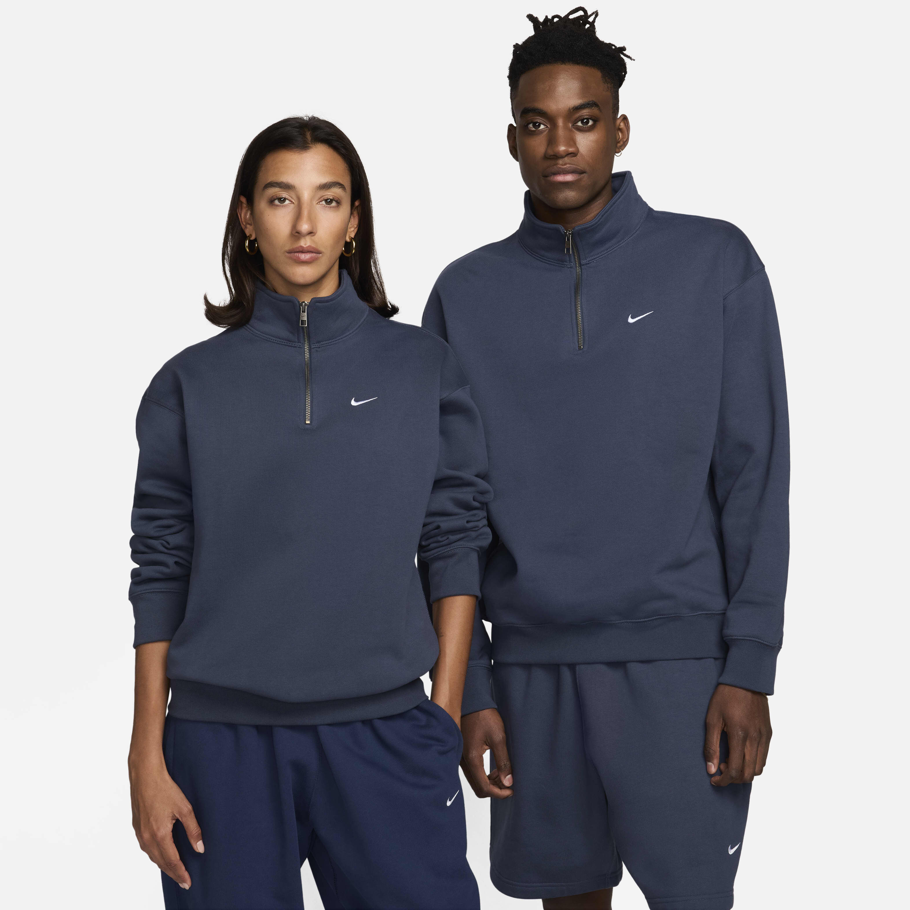 Nike Solo Swoosh image number 0