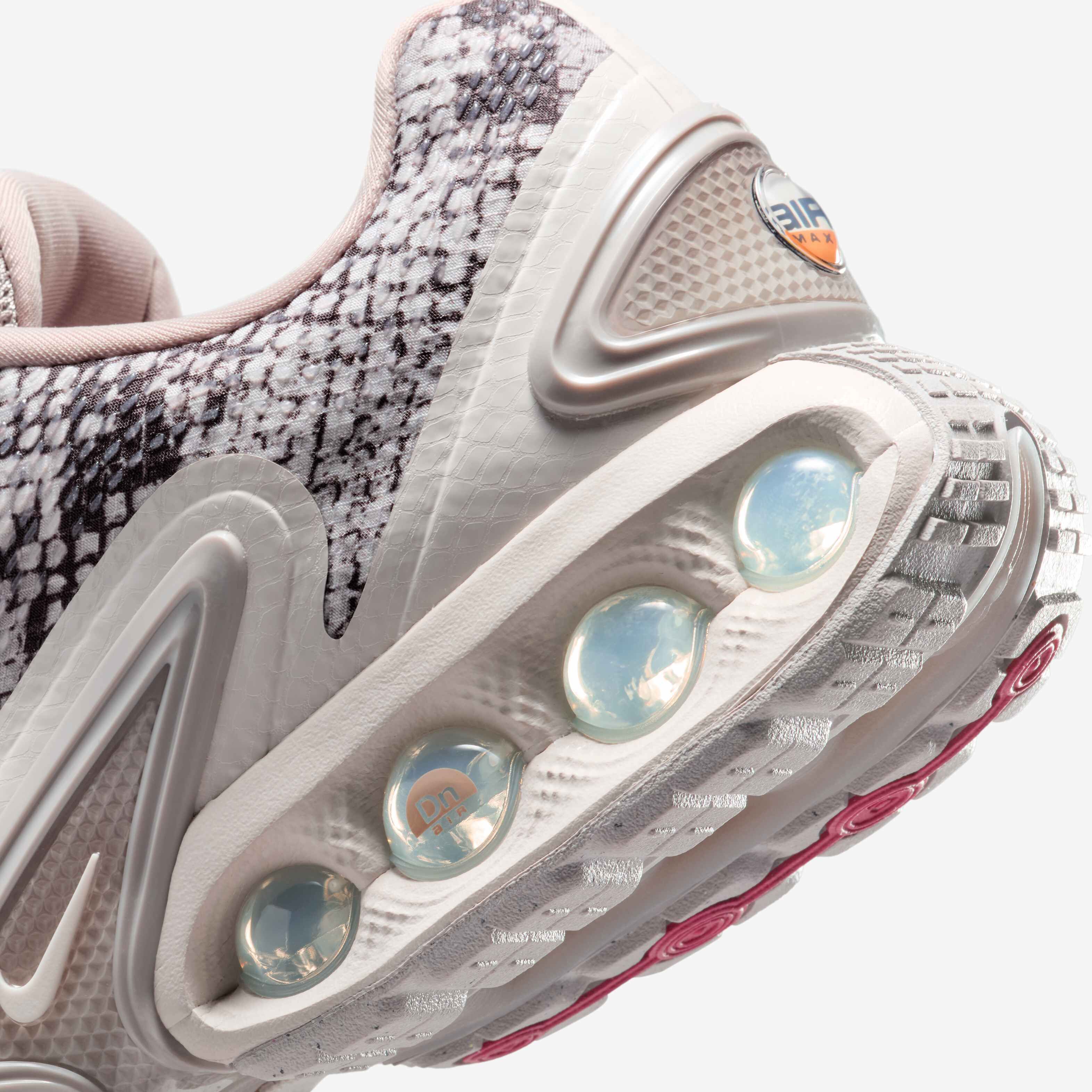 Nike Air Max Dn Premium image number 7