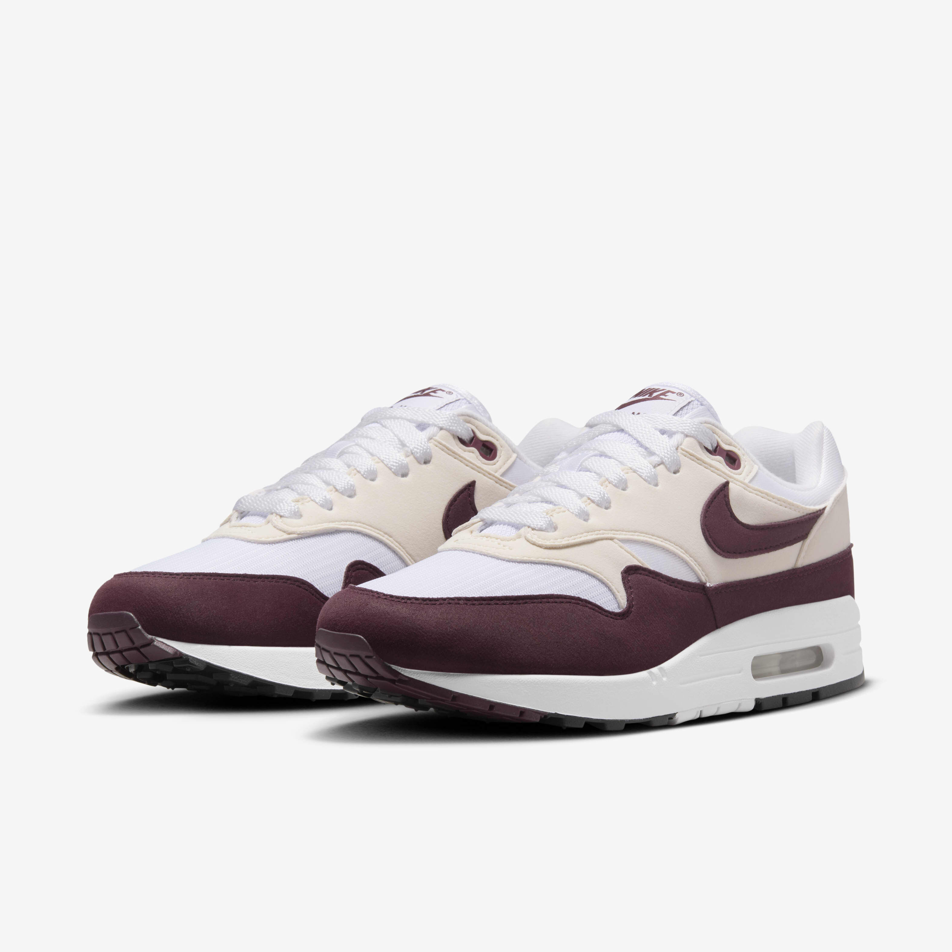 Nike Air Max 1 image number 4
