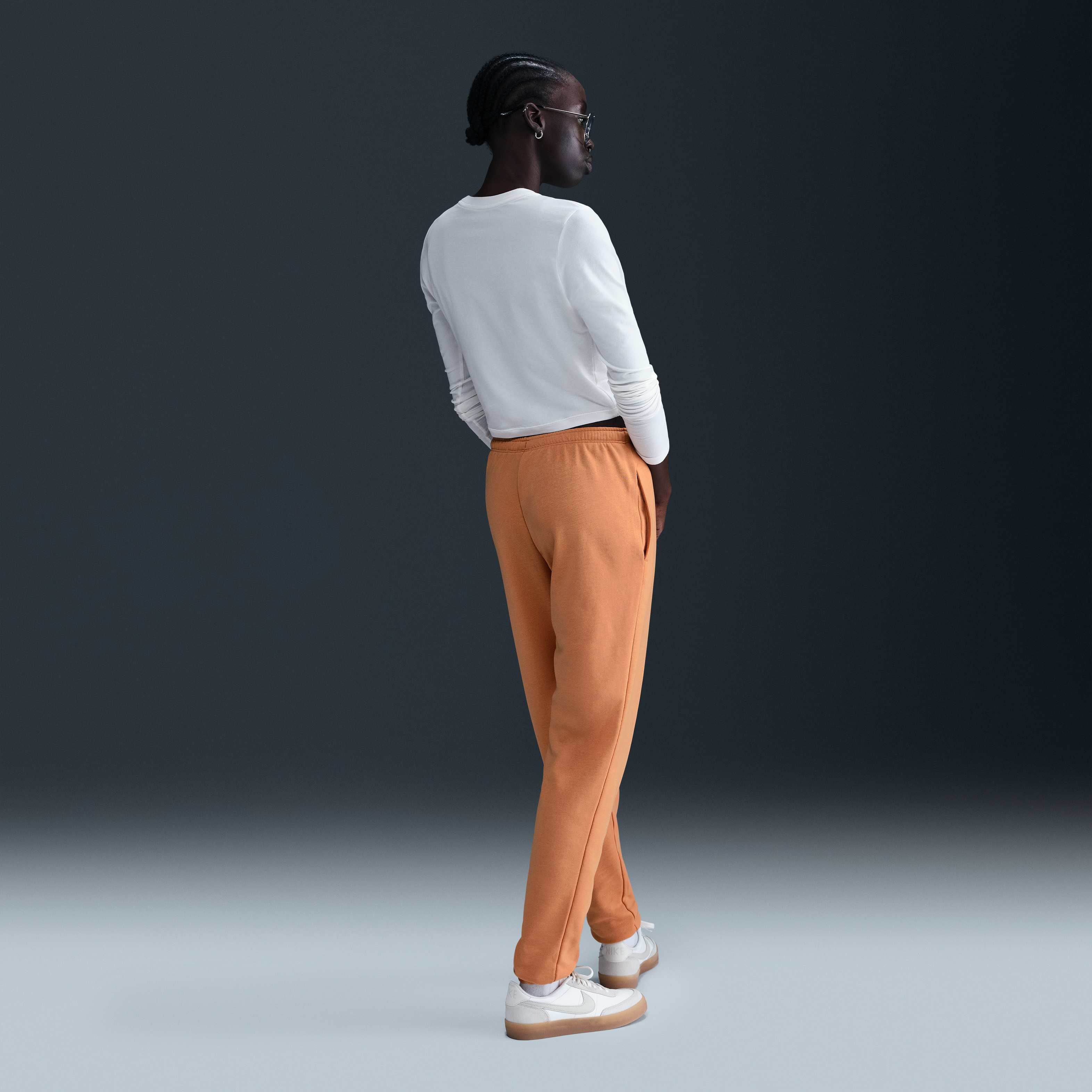 نايكي سبورتسوير تشيل تيري image number 3