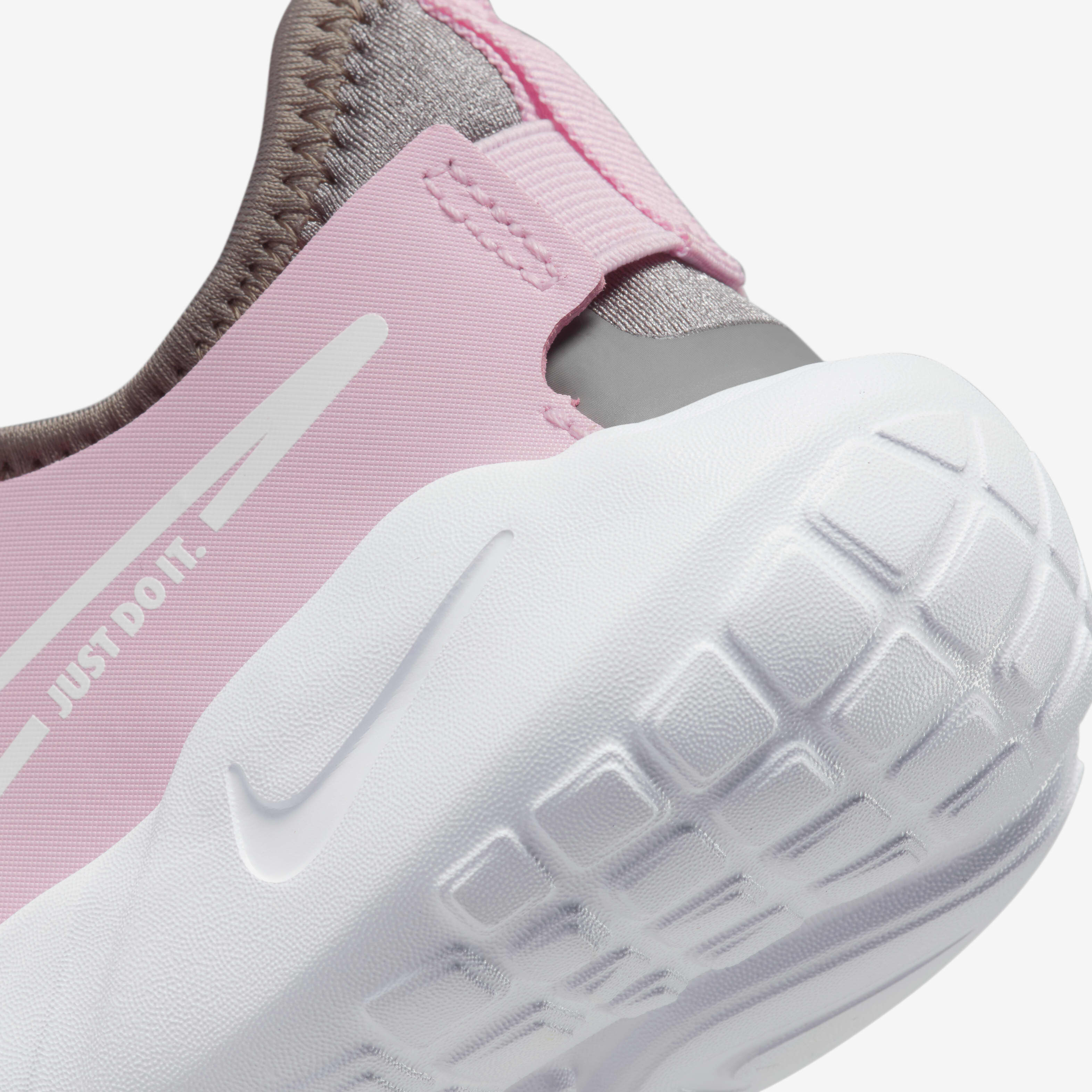 Buy Nike Flex Runner 2 Younger Kids Shoes Nike Qatar Official
