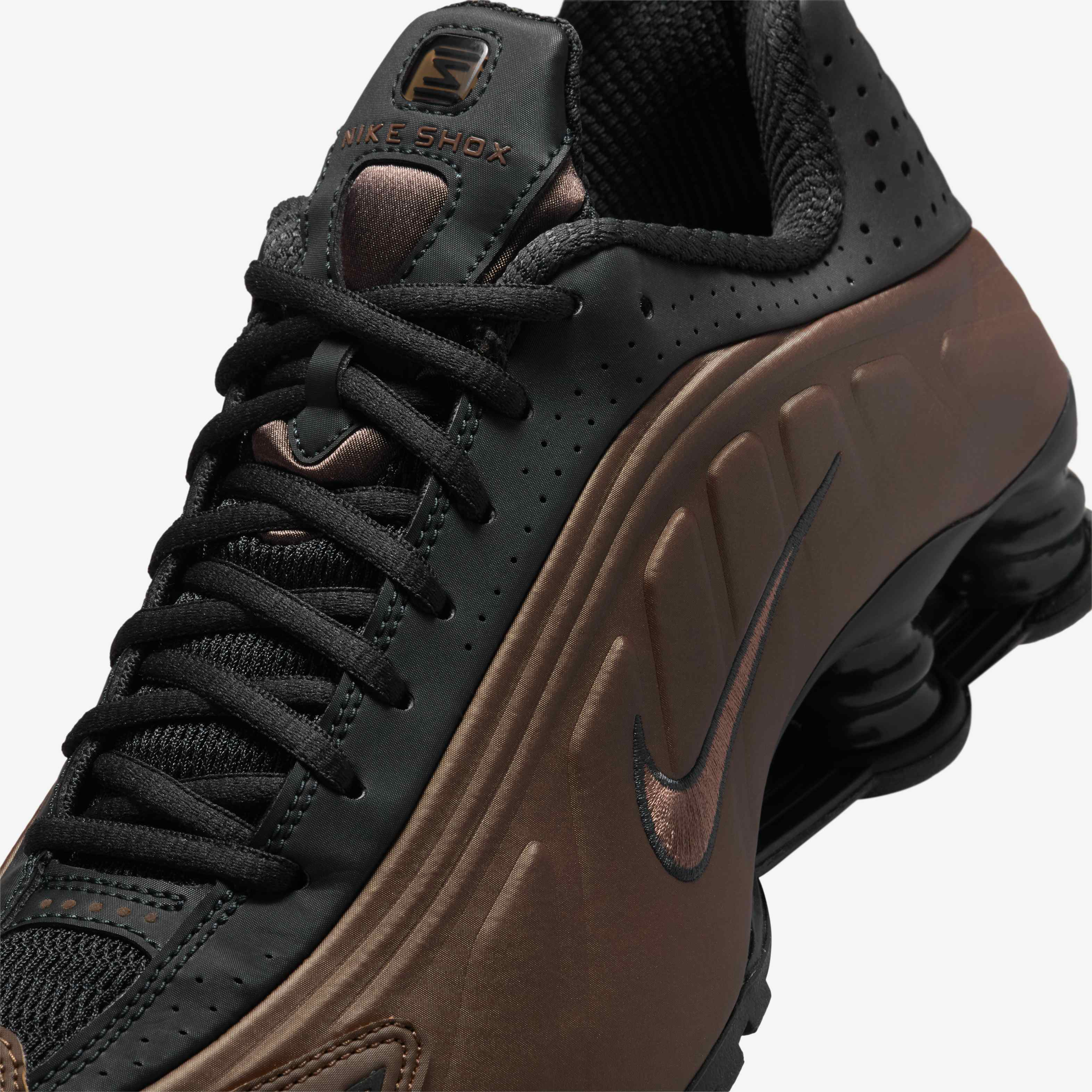 Nike Shox R4 image number 6
