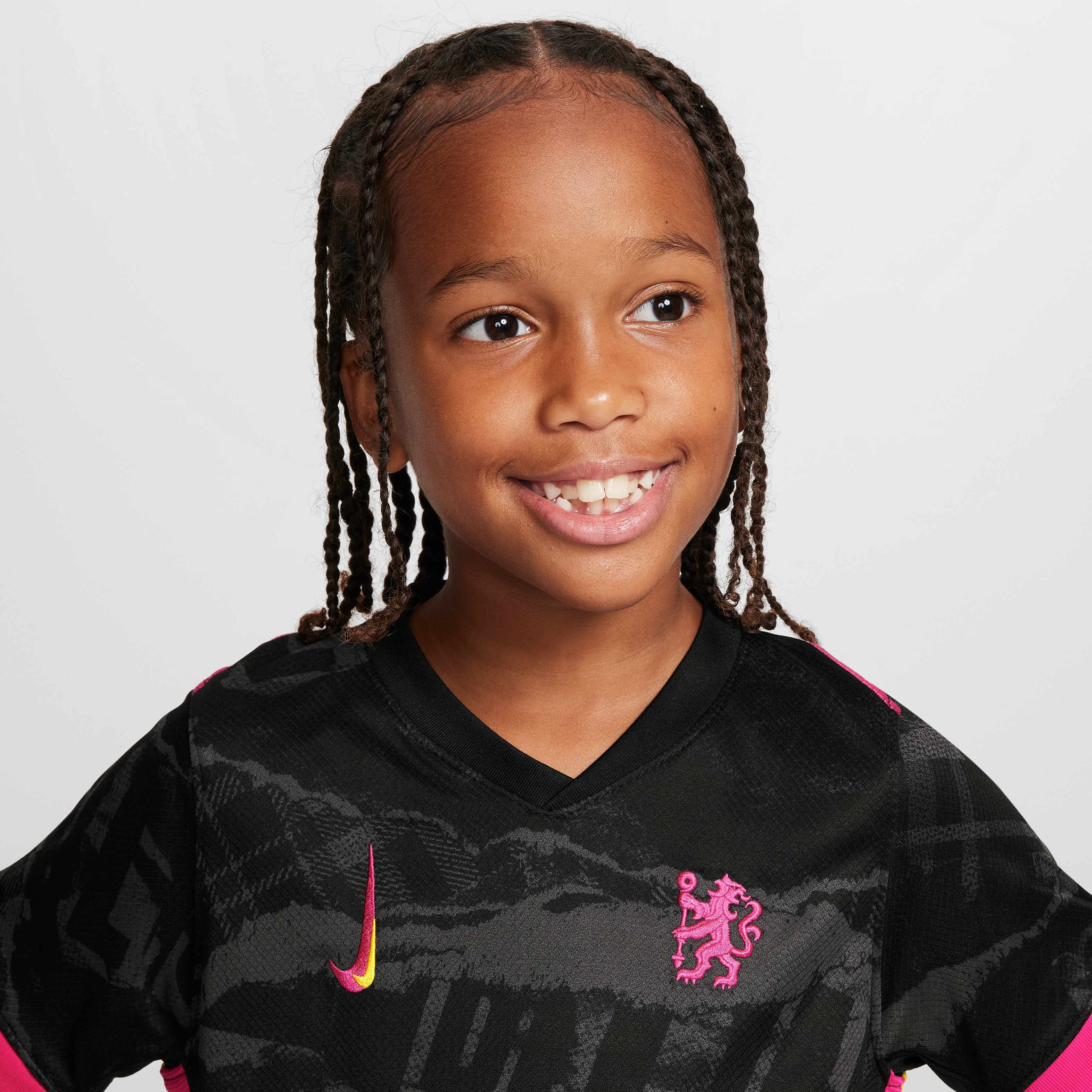 Chelsea F.C. 2024/25 Stadium Third image number 3