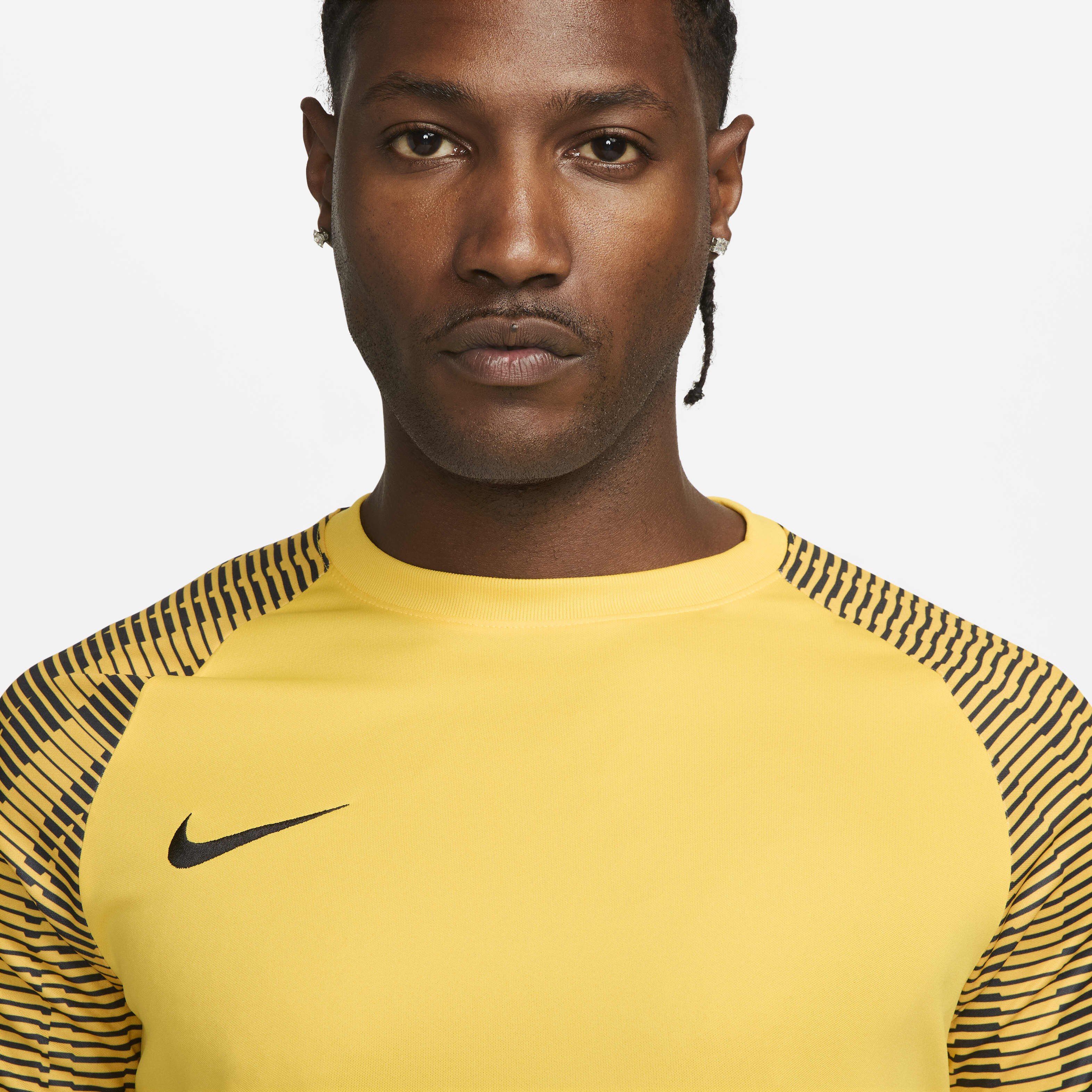 yellow nike gear