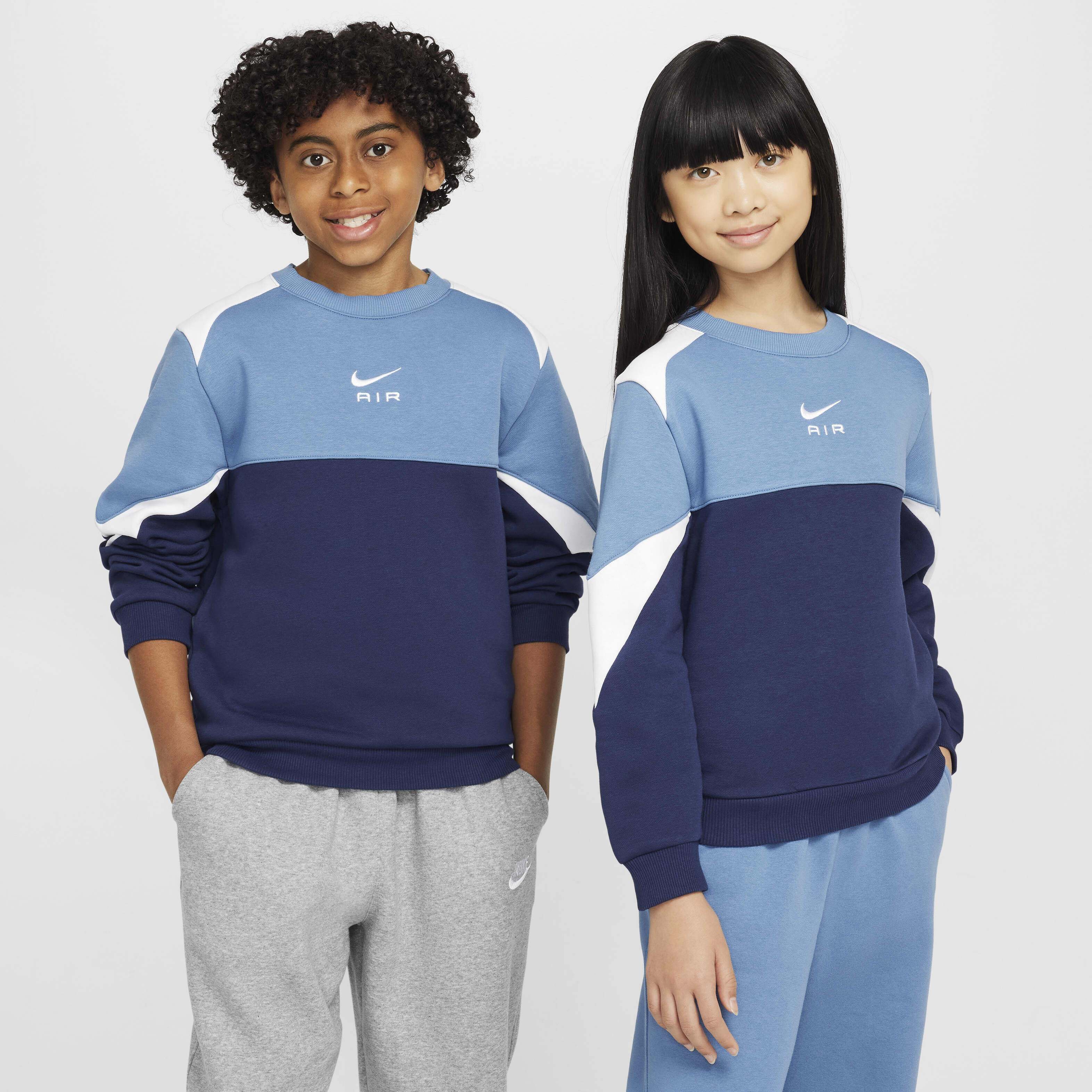 Nike kids collection top