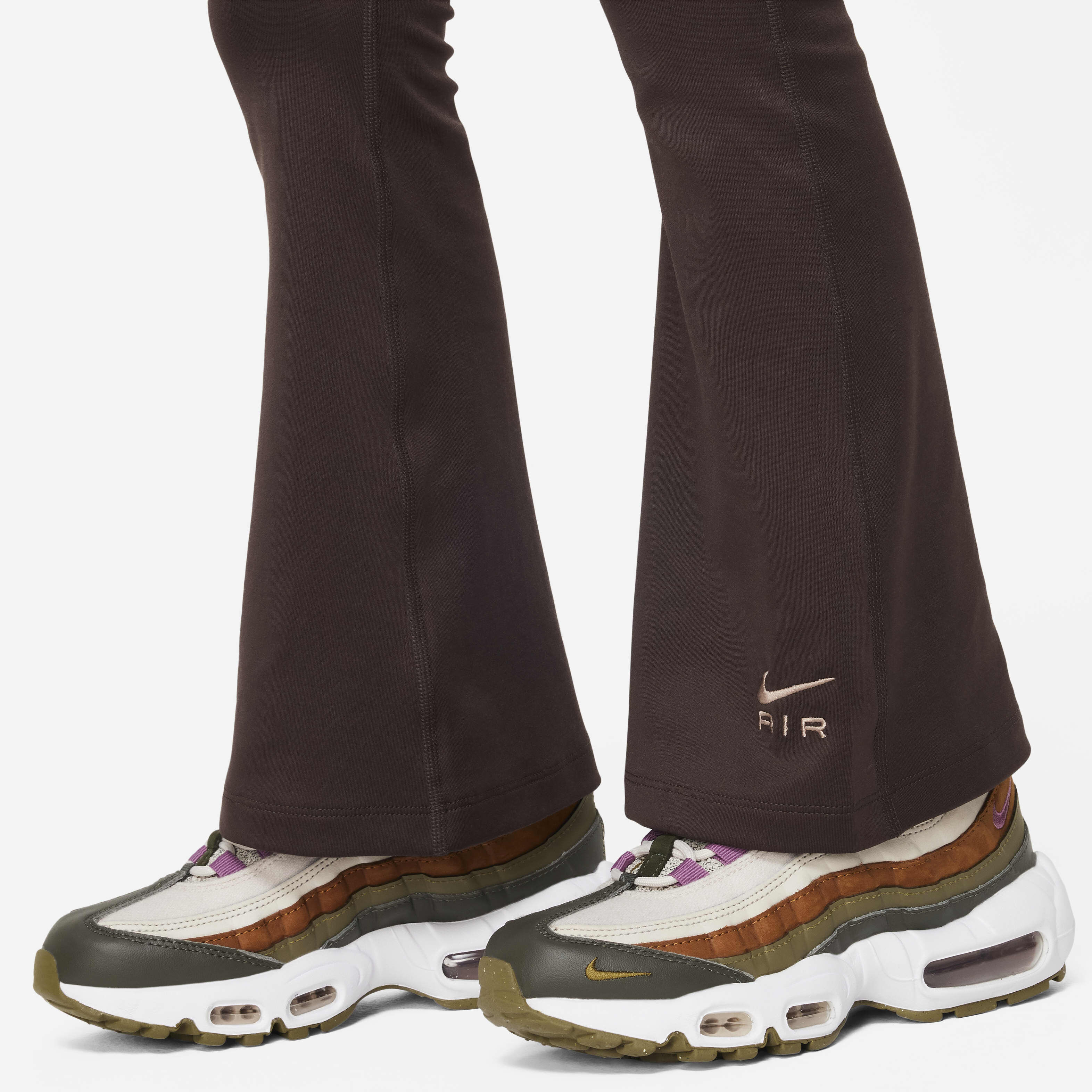 Nike Air Essential image number 3