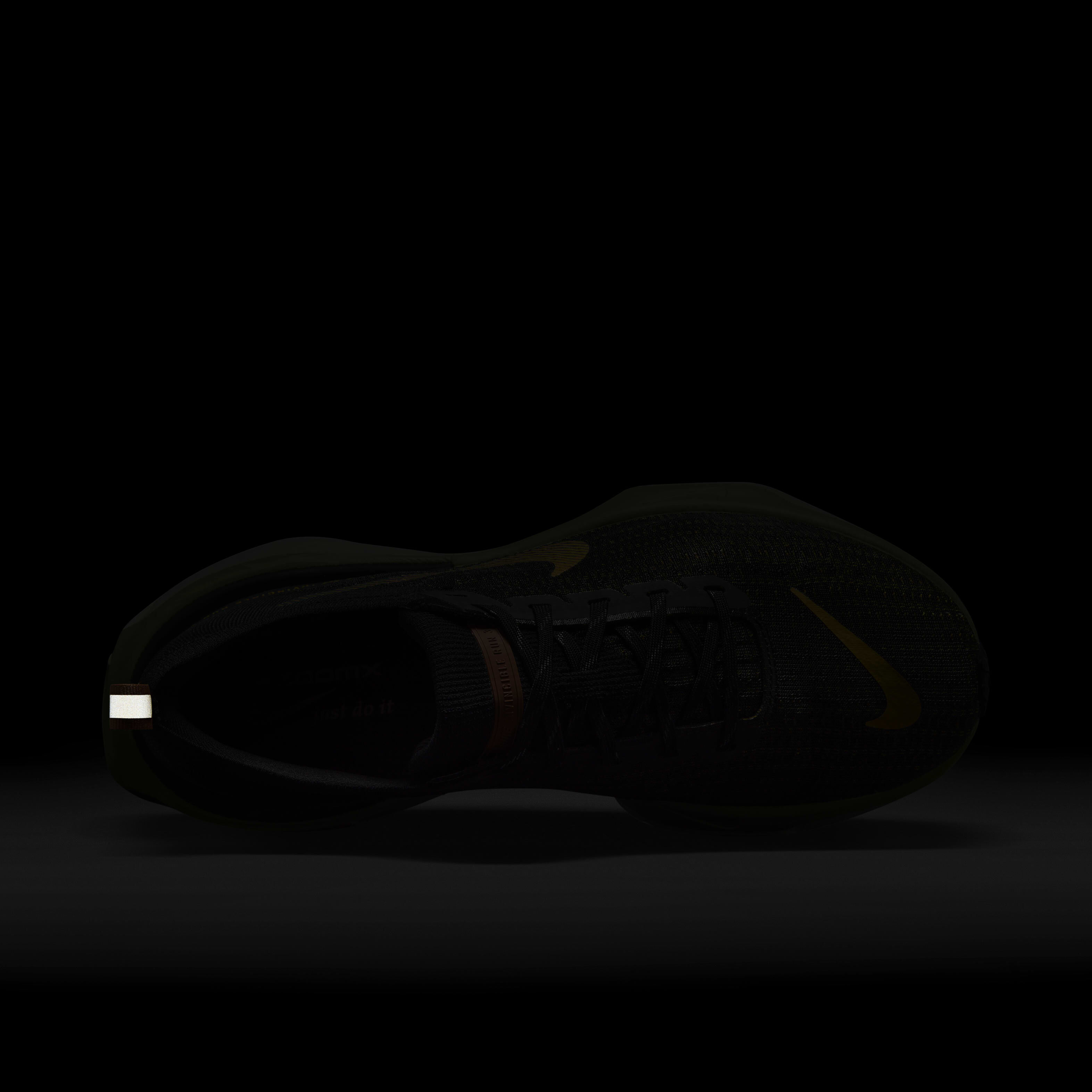 نايكي انفنسيبل 3 image number 8