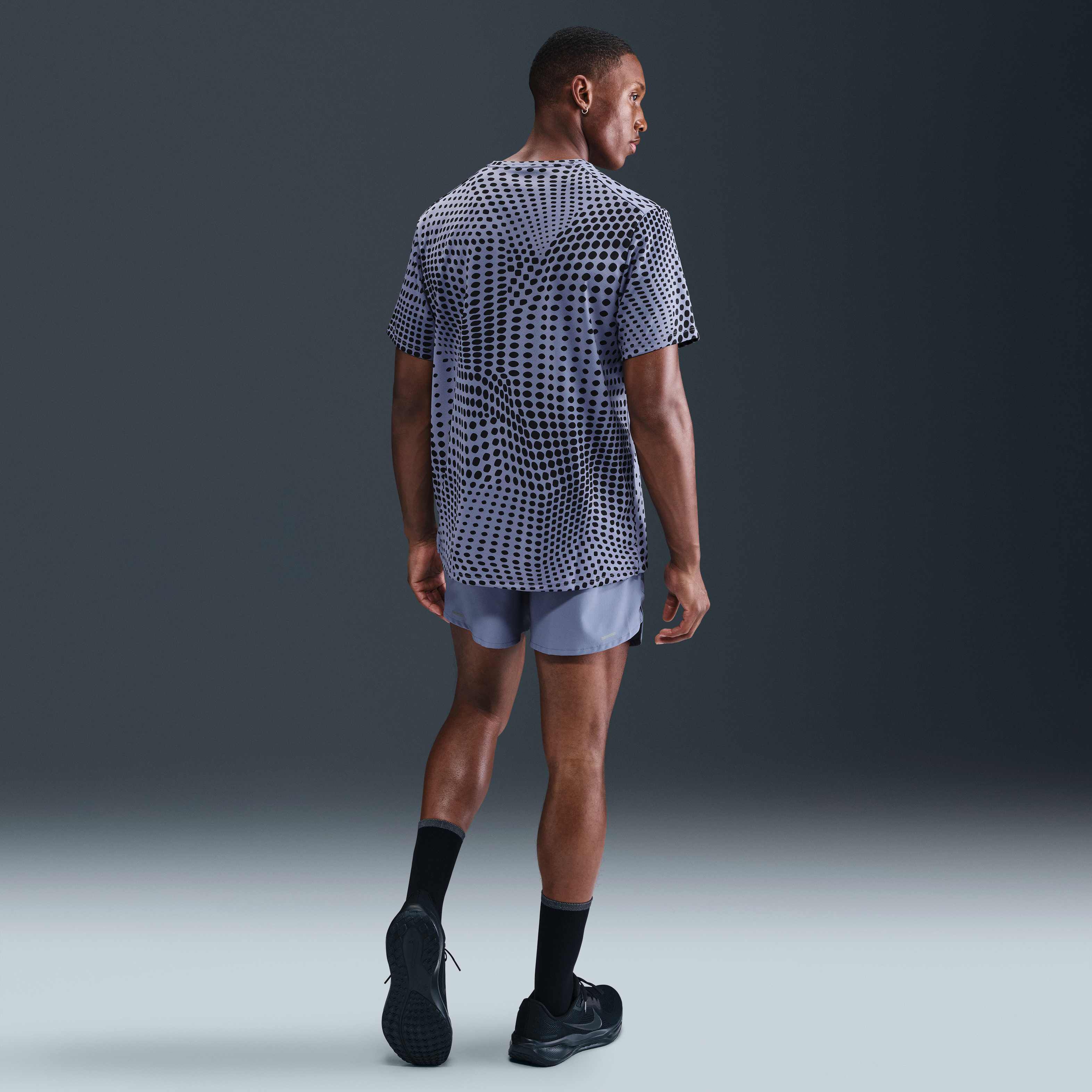 Nike Stride image number 3