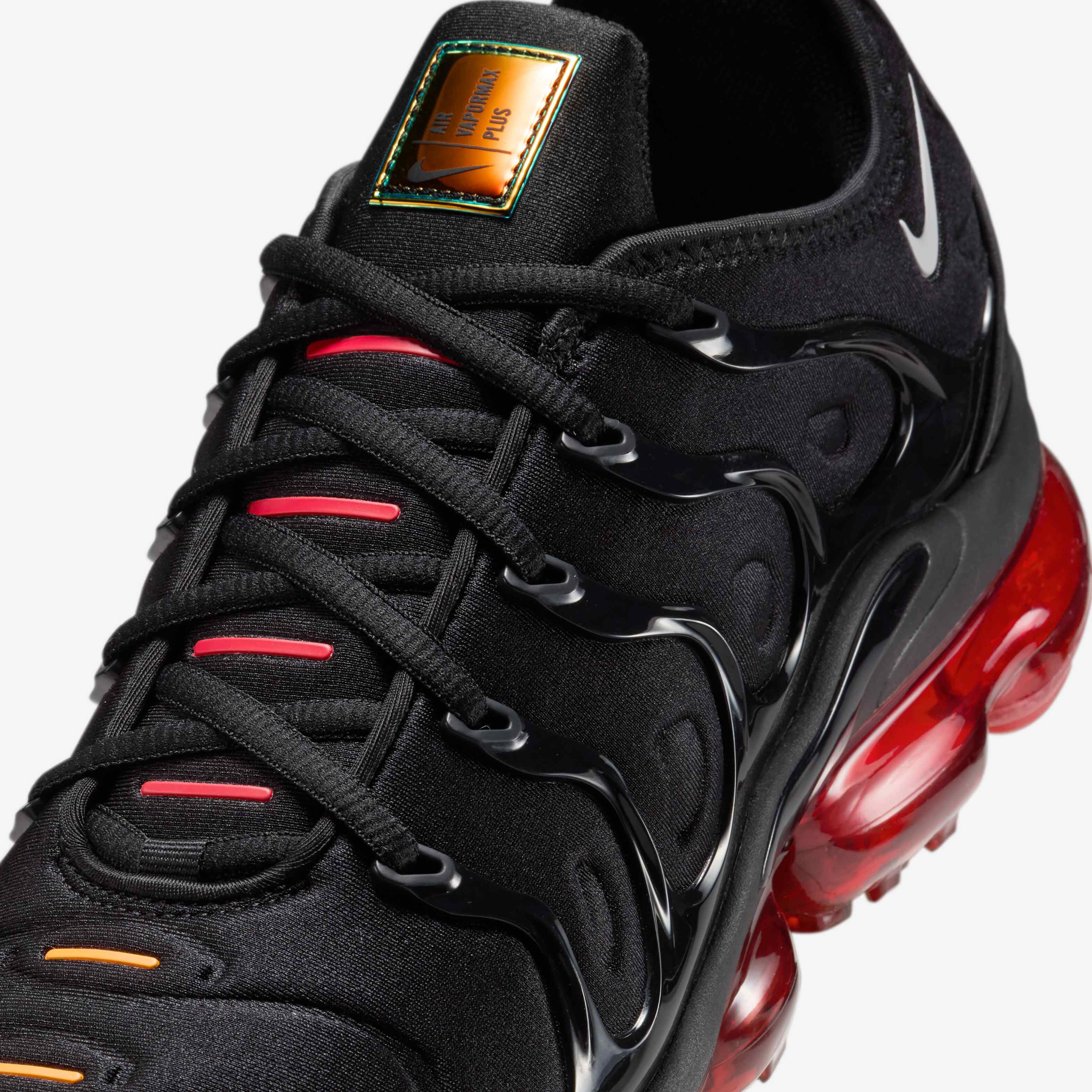 Nike Air VaporMax Plus image number 6