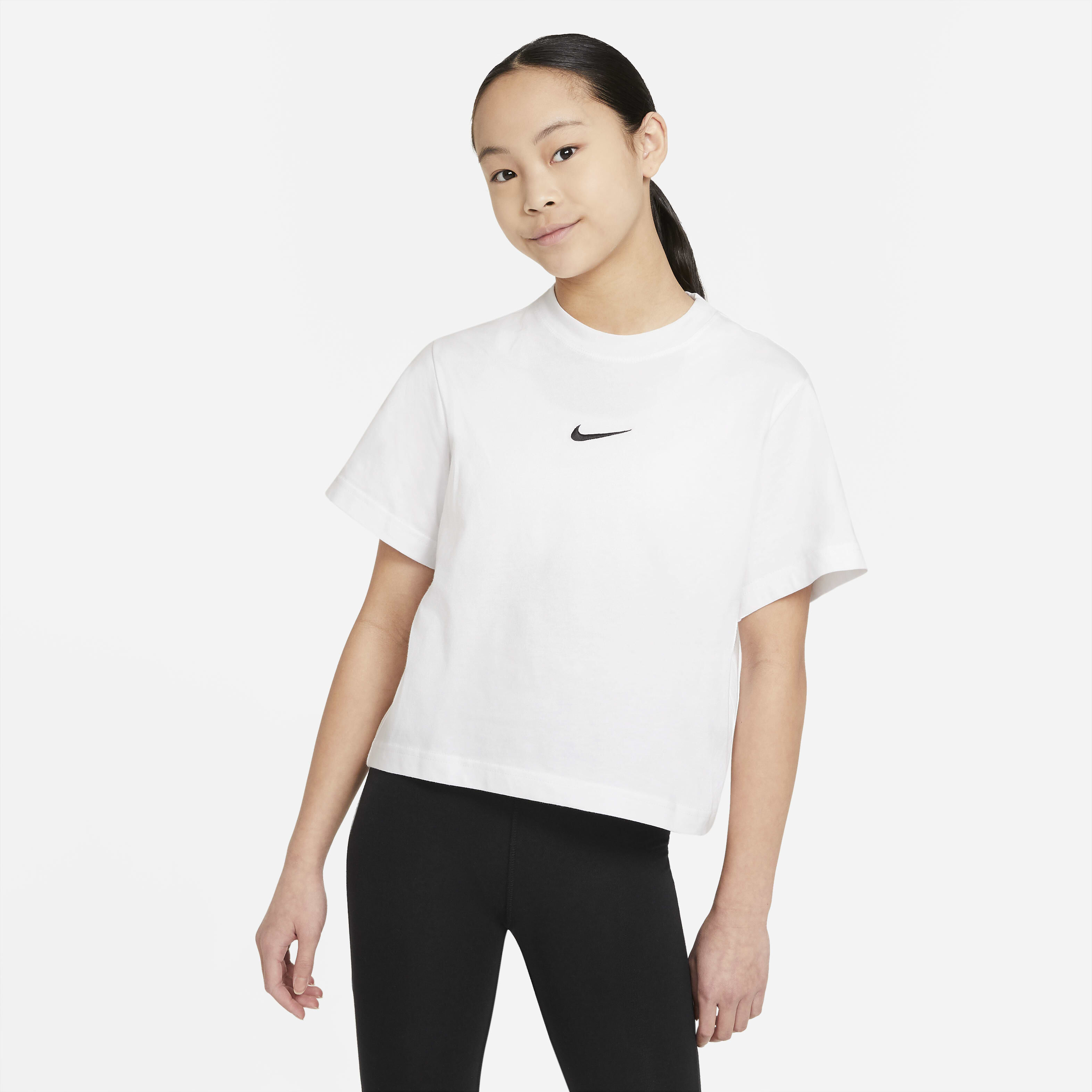 Buy Nike Sportswear Older Kids Girls T Shirt Nike Qatar Official