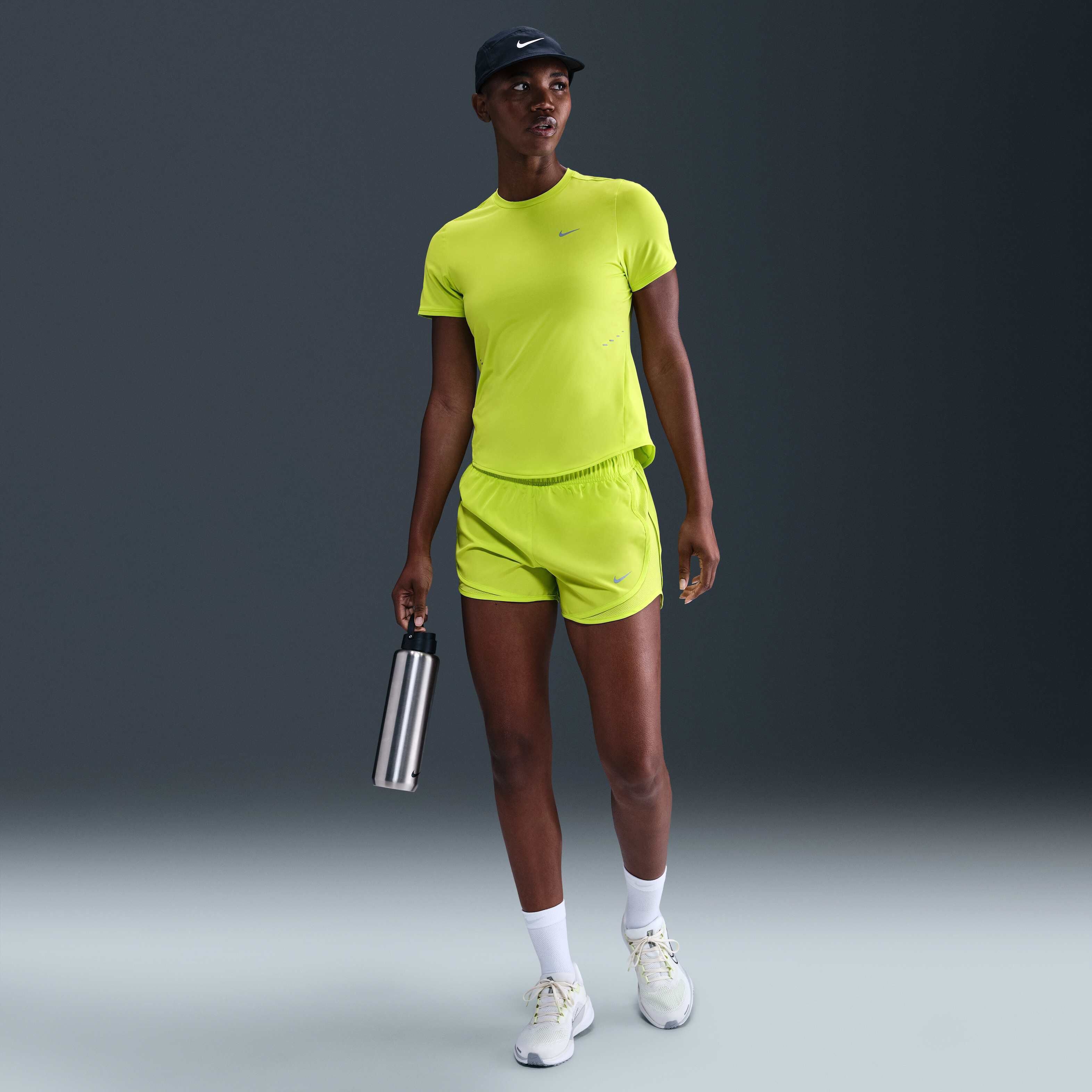 Nike Swift image number 3