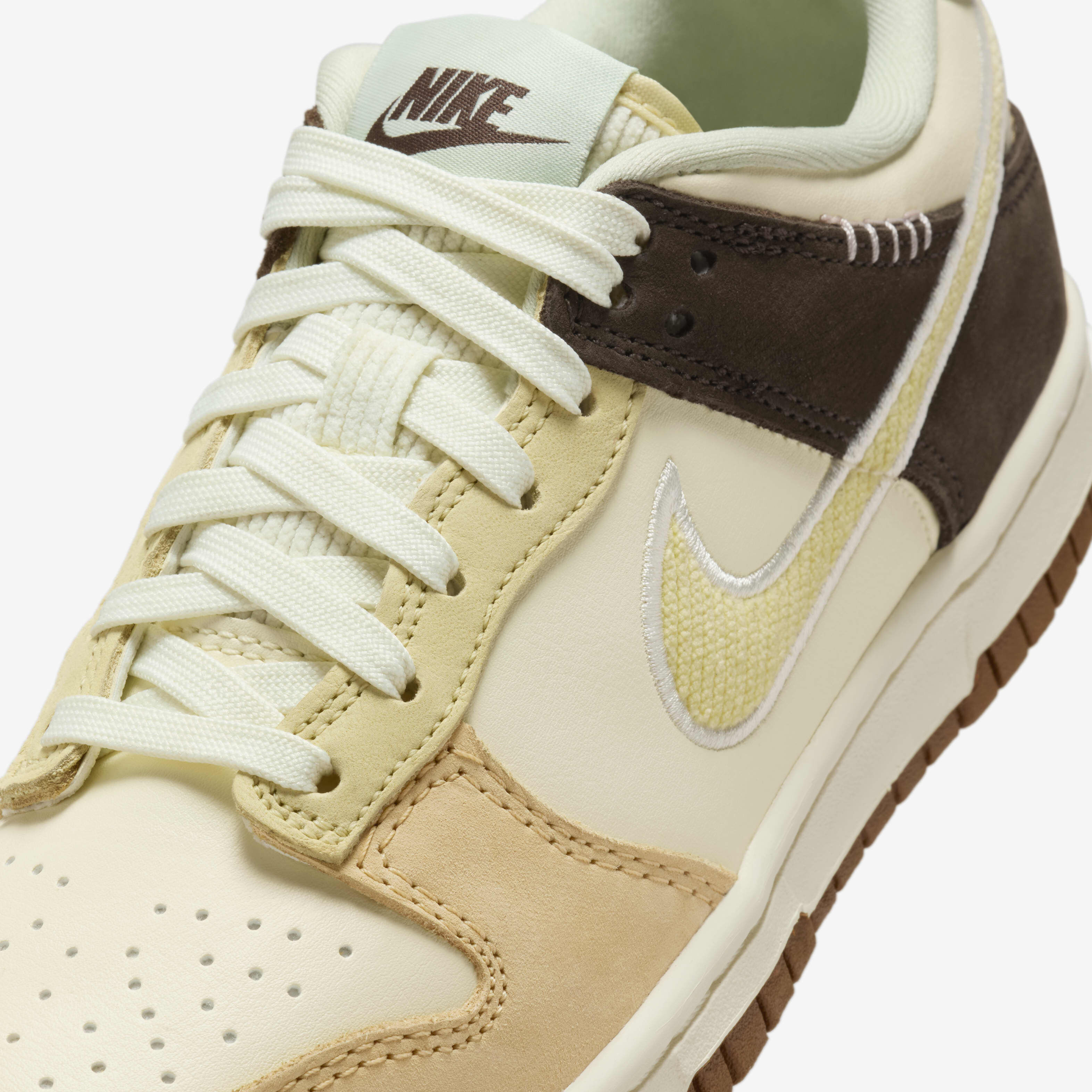 Nike Dunk Low image number 6