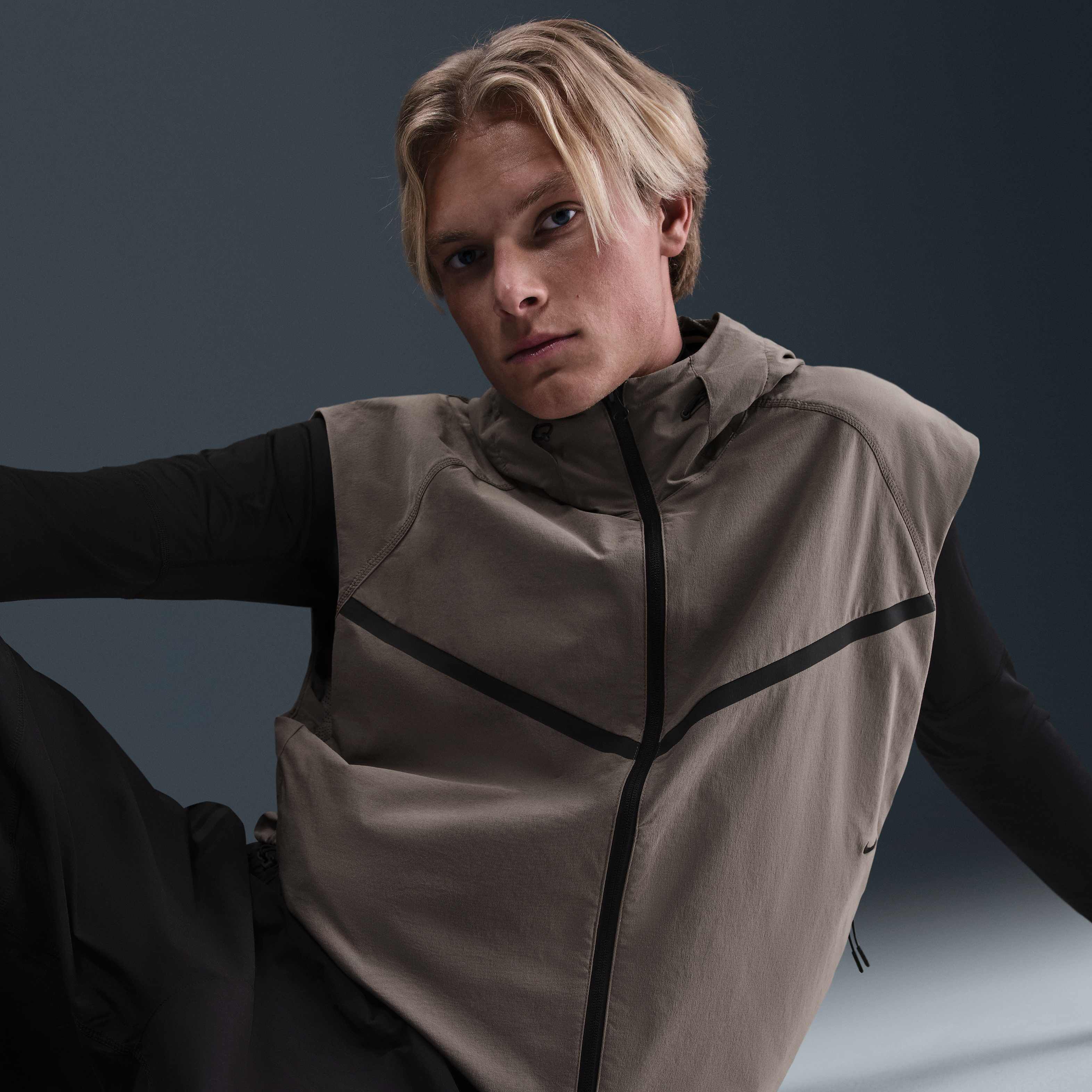 نايكي تيك image number 2