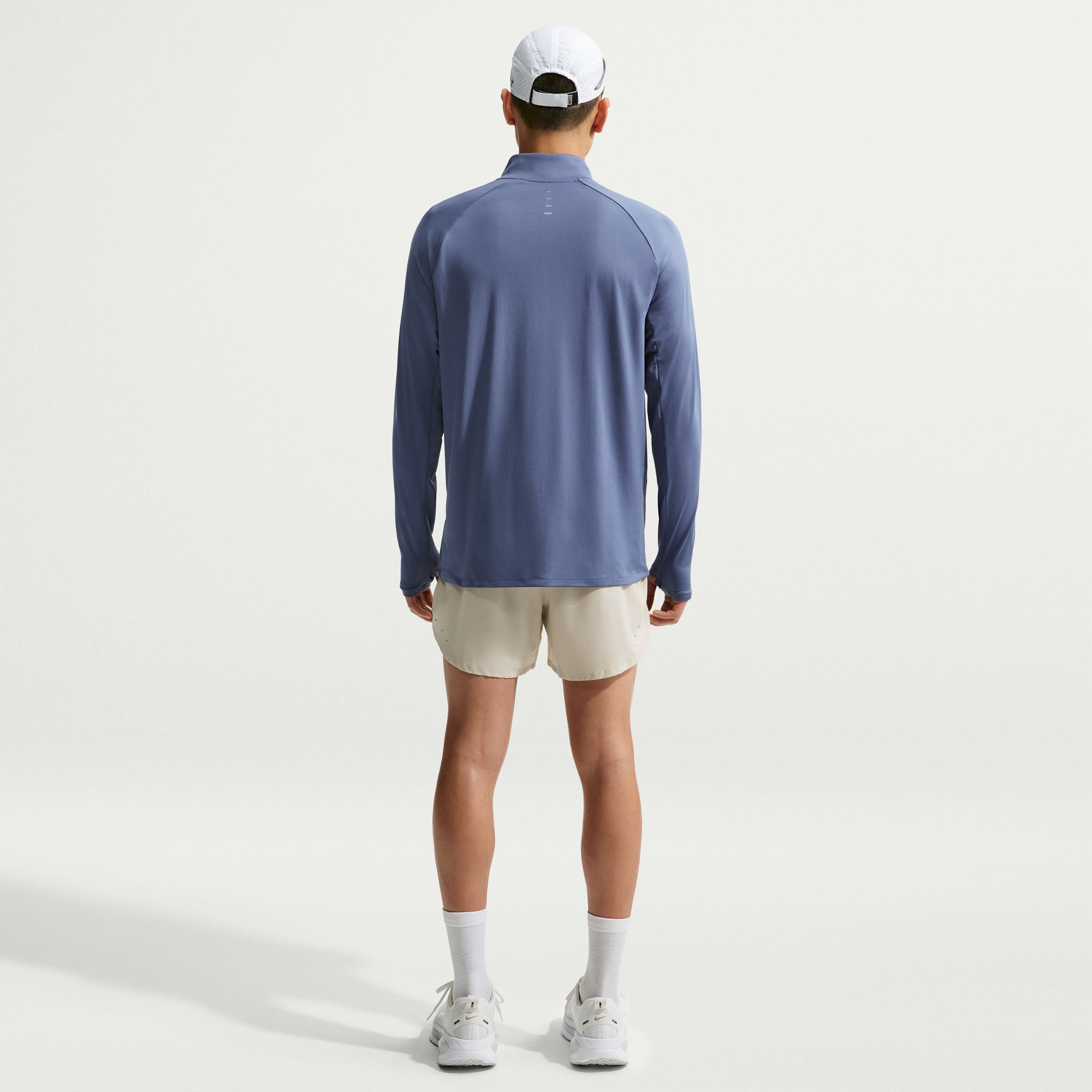 Nike Stride image number 1