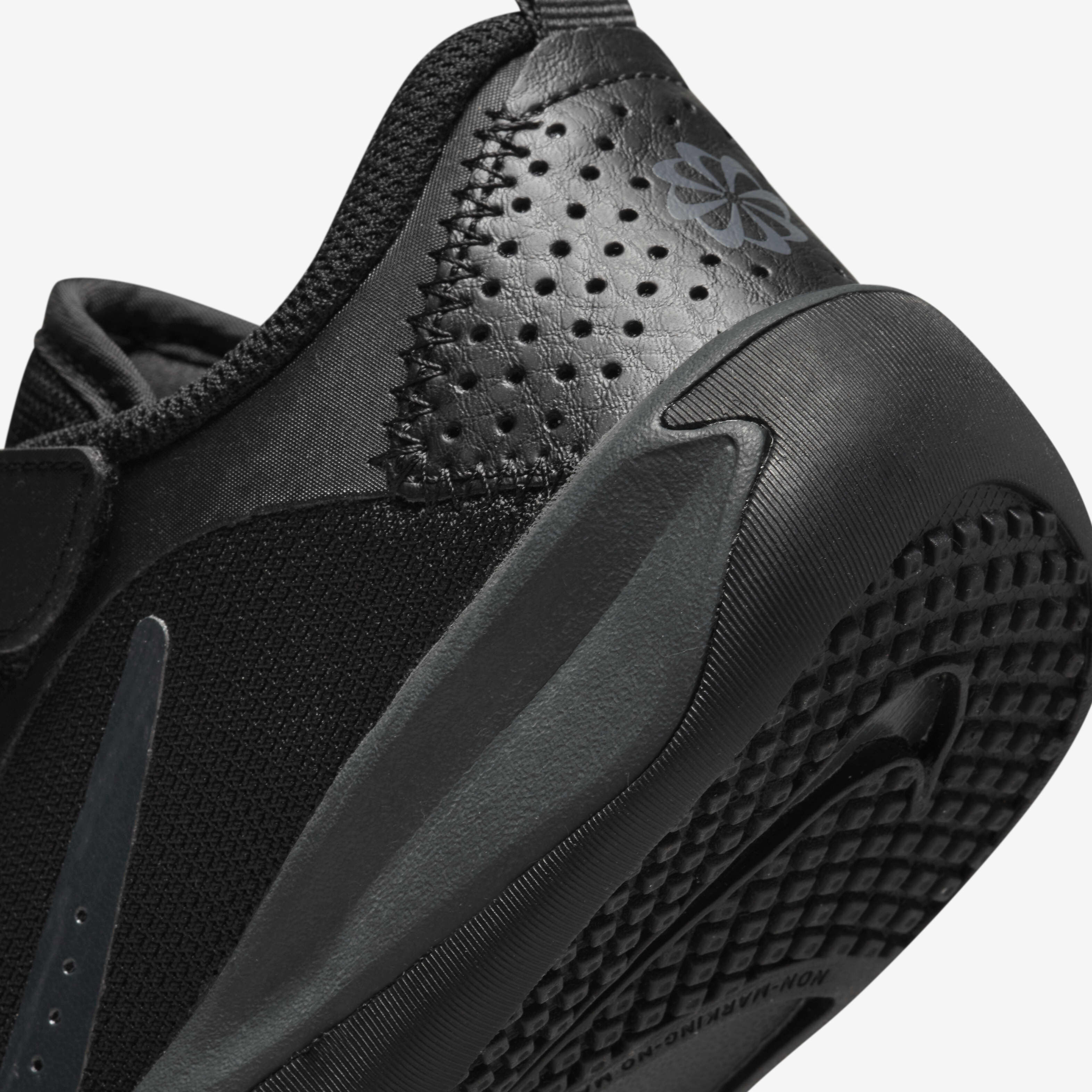 Nike Omni Multi-Court image number 7