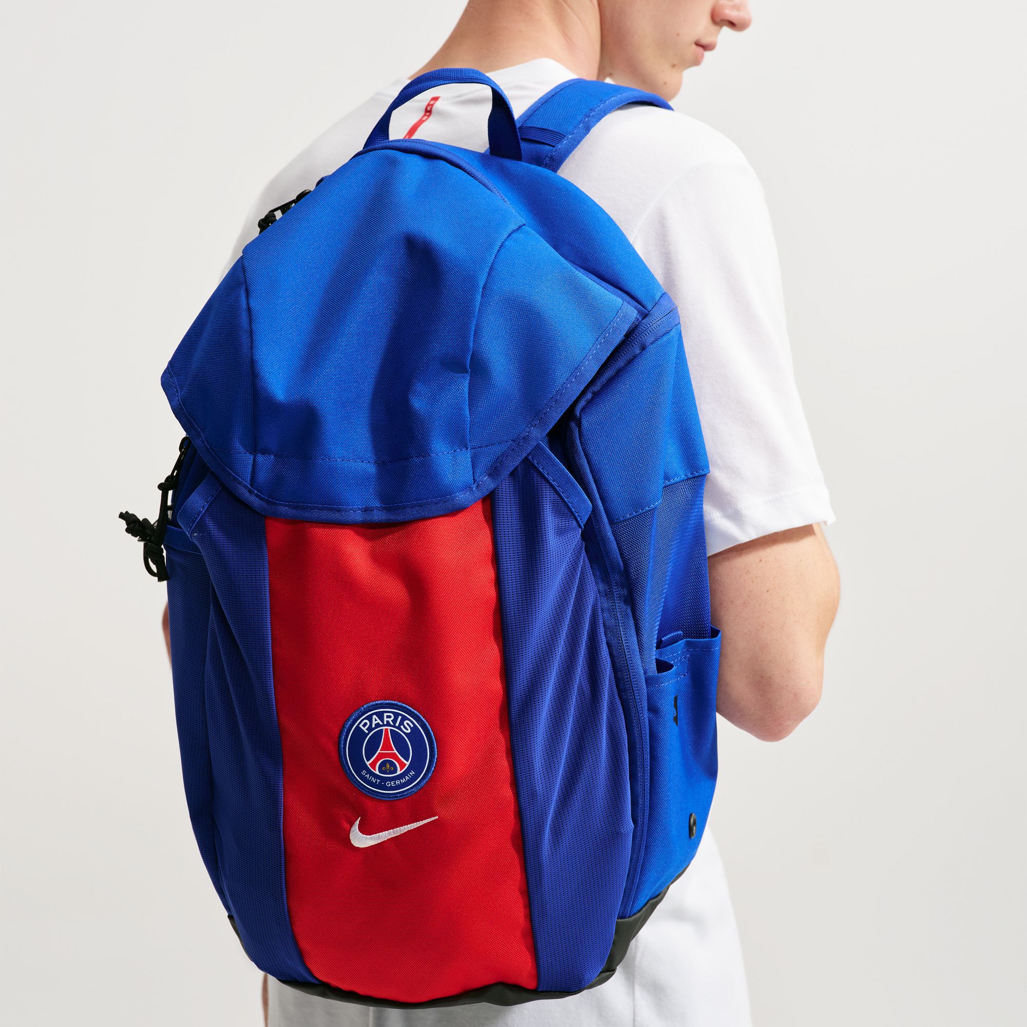 Paris Saint-Germain 2026/27 Academy Backpack image number 2