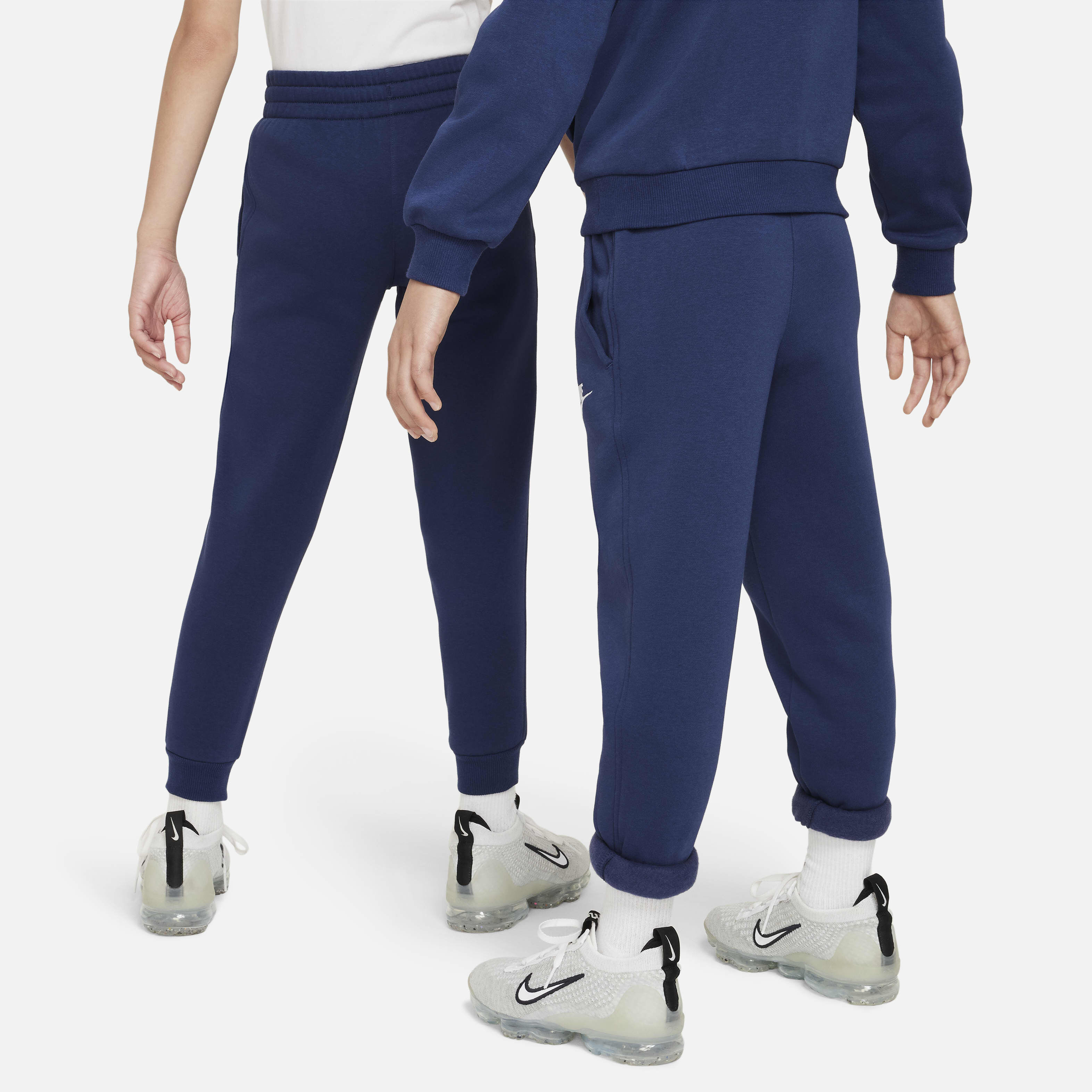 Nike club fleece joggers junior online