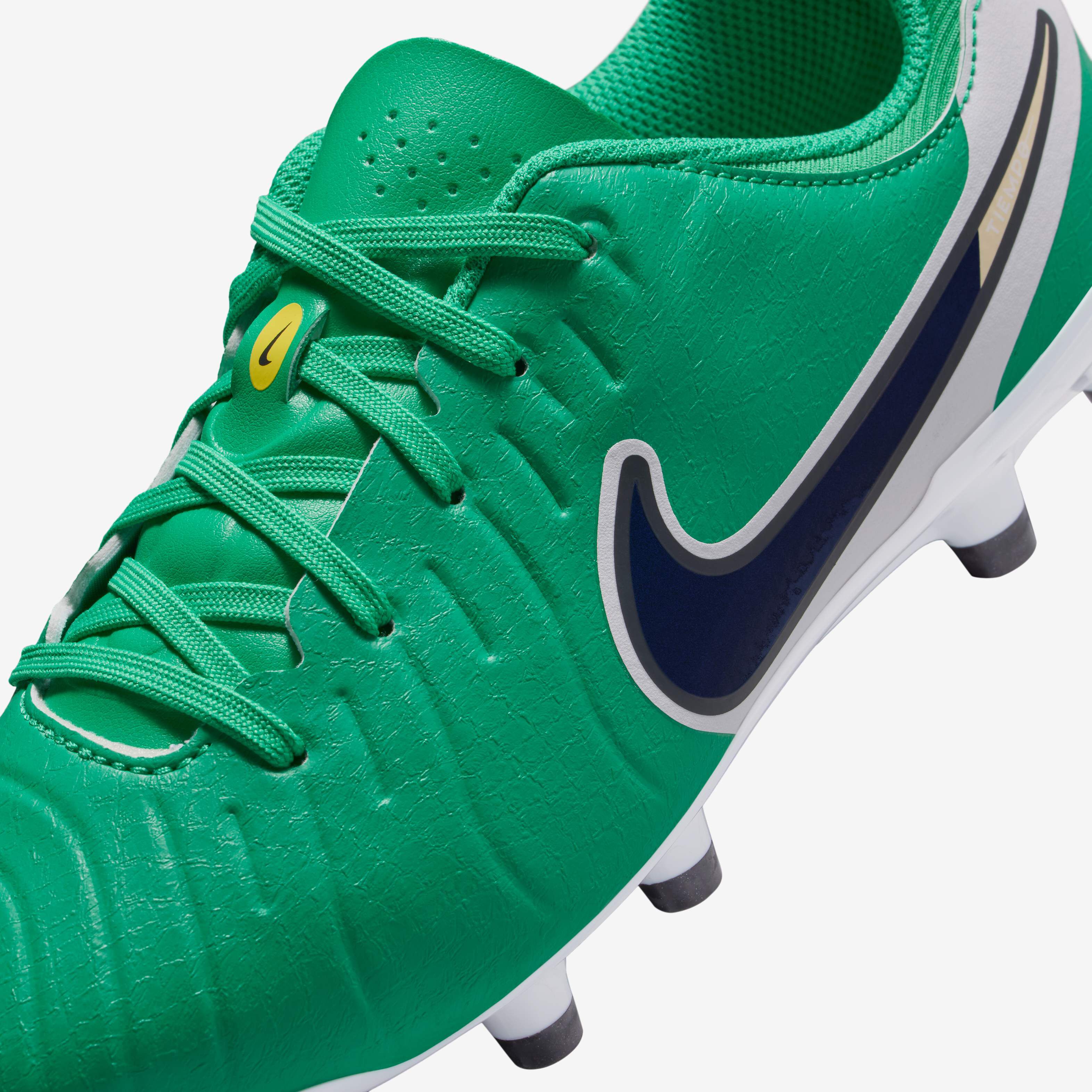 Nike Jr. Tiempo Legend 10 Academy LV8 image number 7
