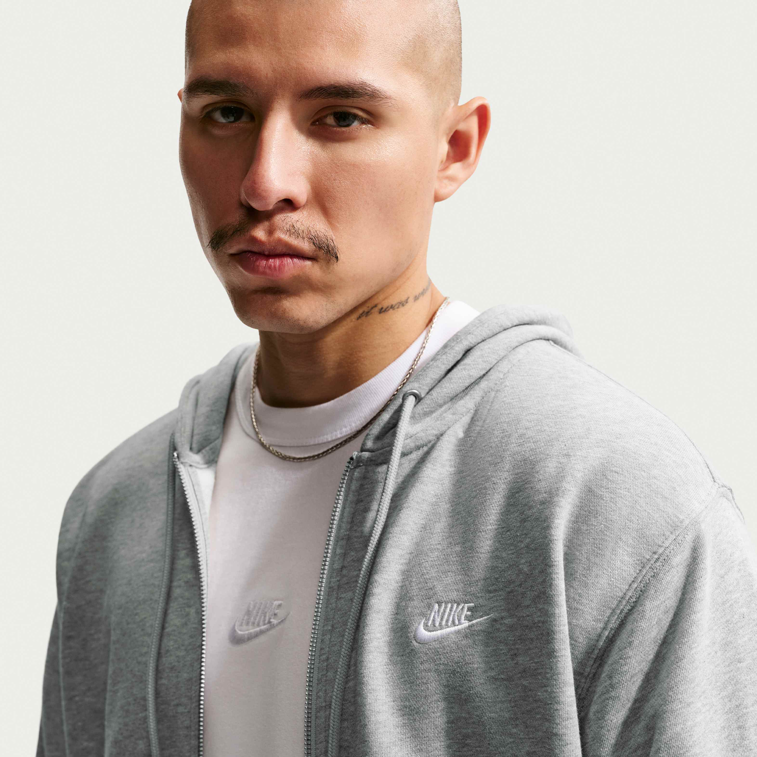 Nike Club image number 2