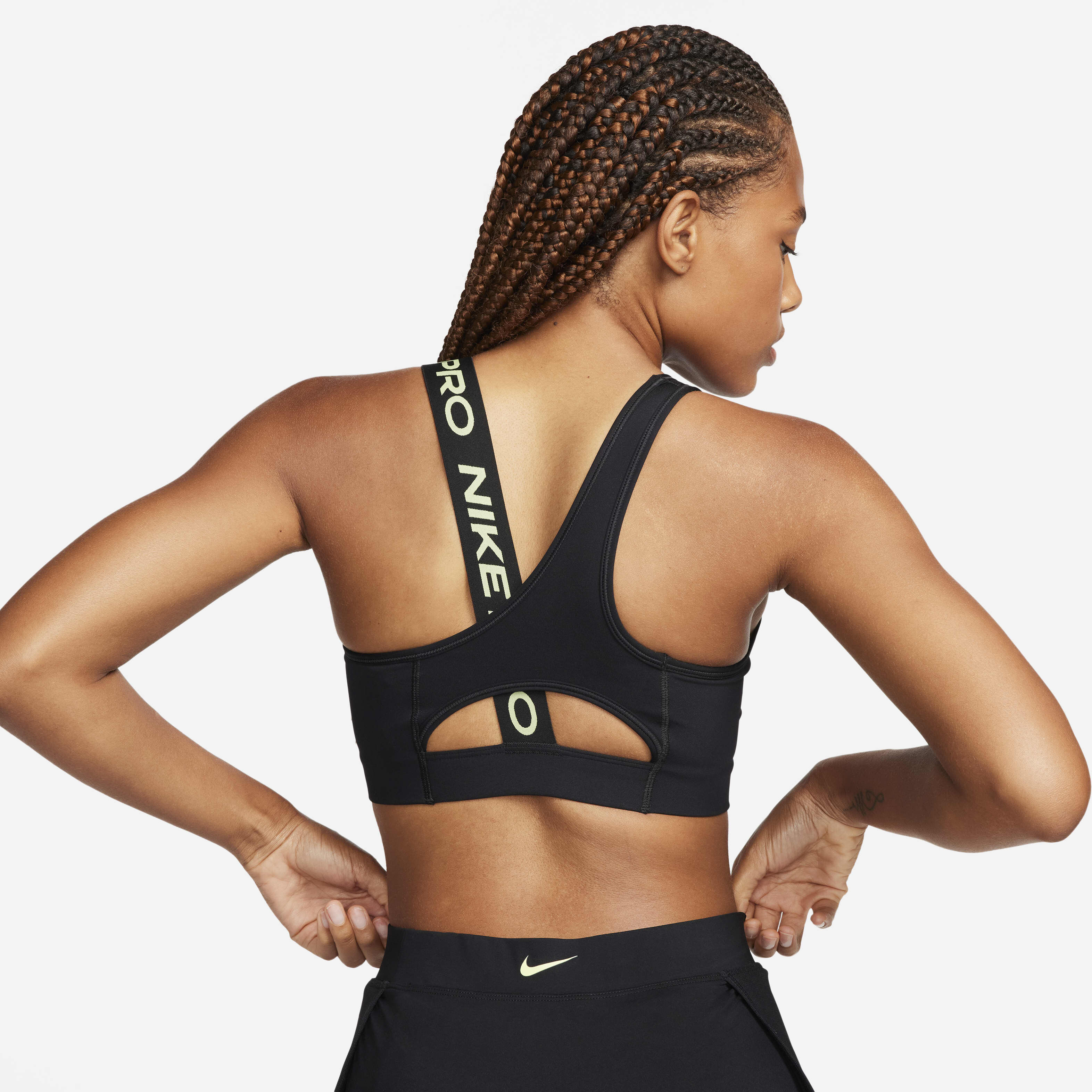 نايكي برو سووش image number 2