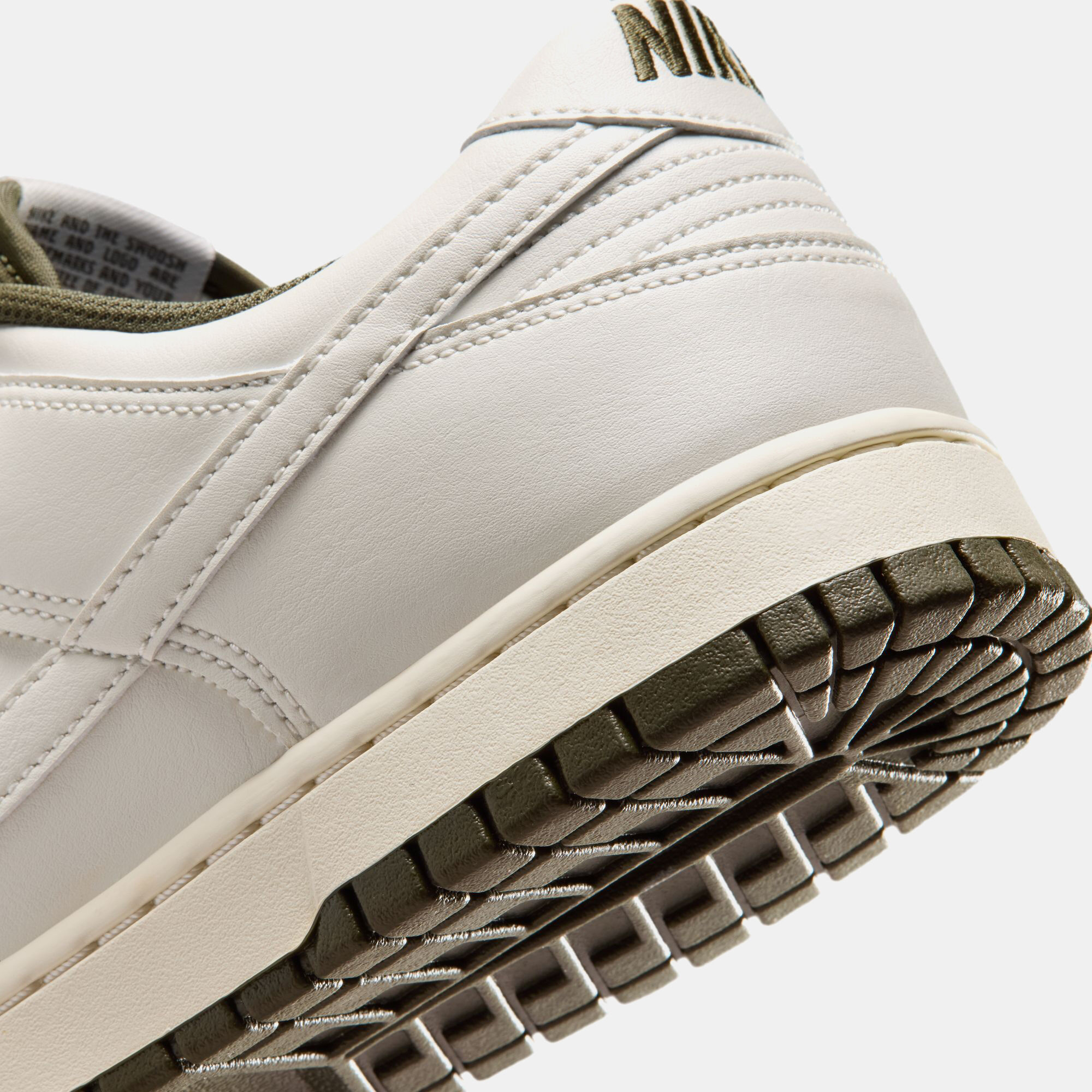 Nike Dunk Low Retro image number 10