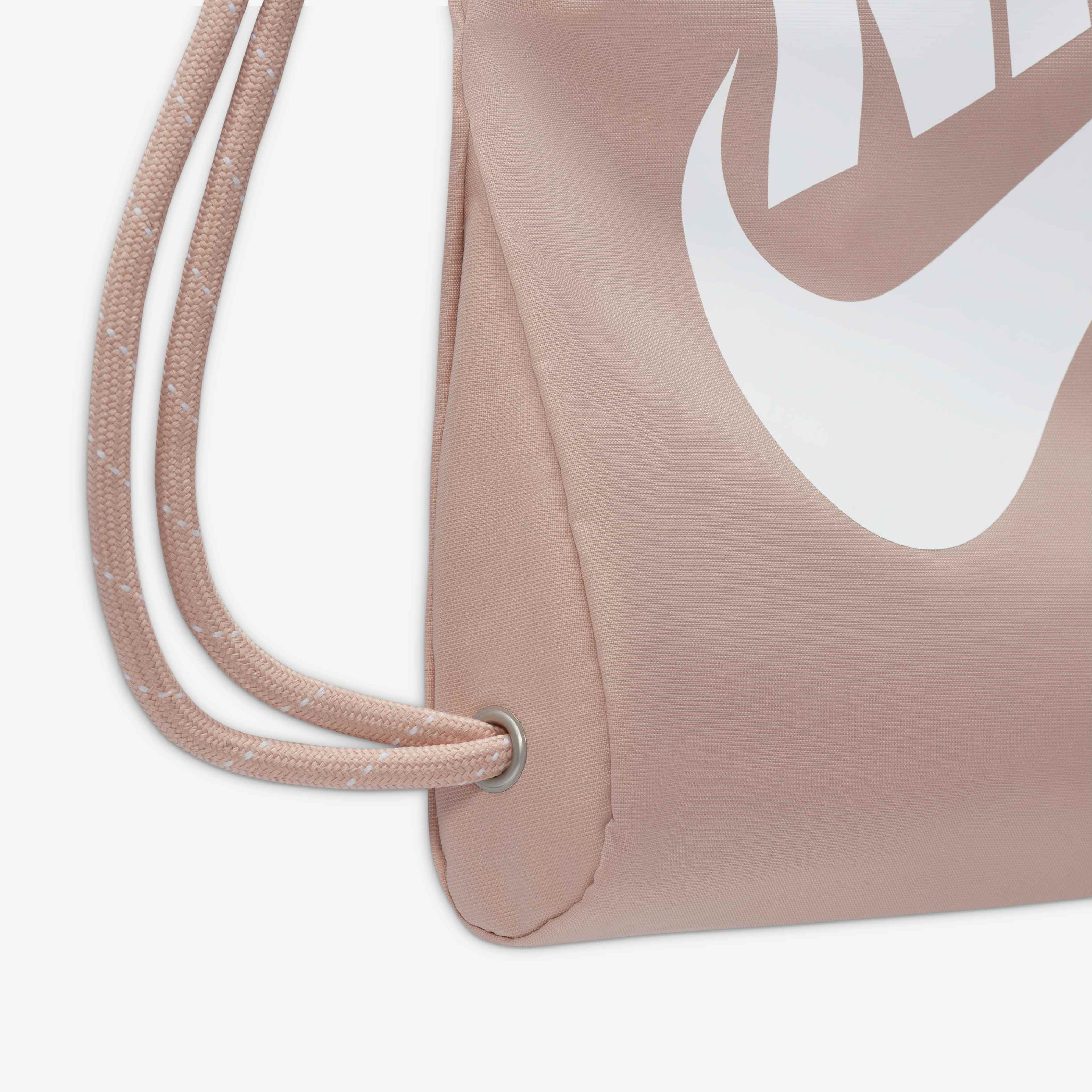 Nike Heritage image number 5