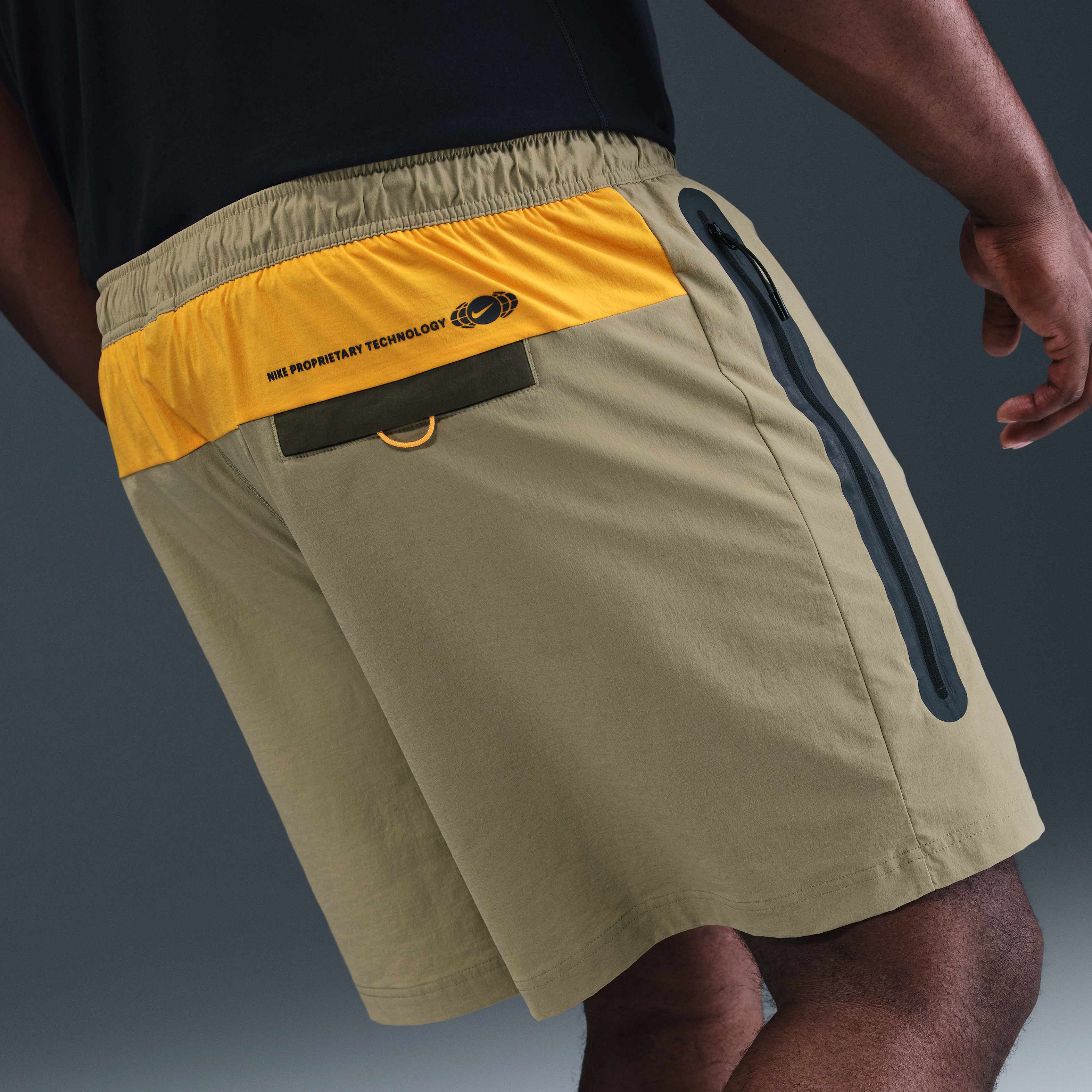 نايكي تك image number 7