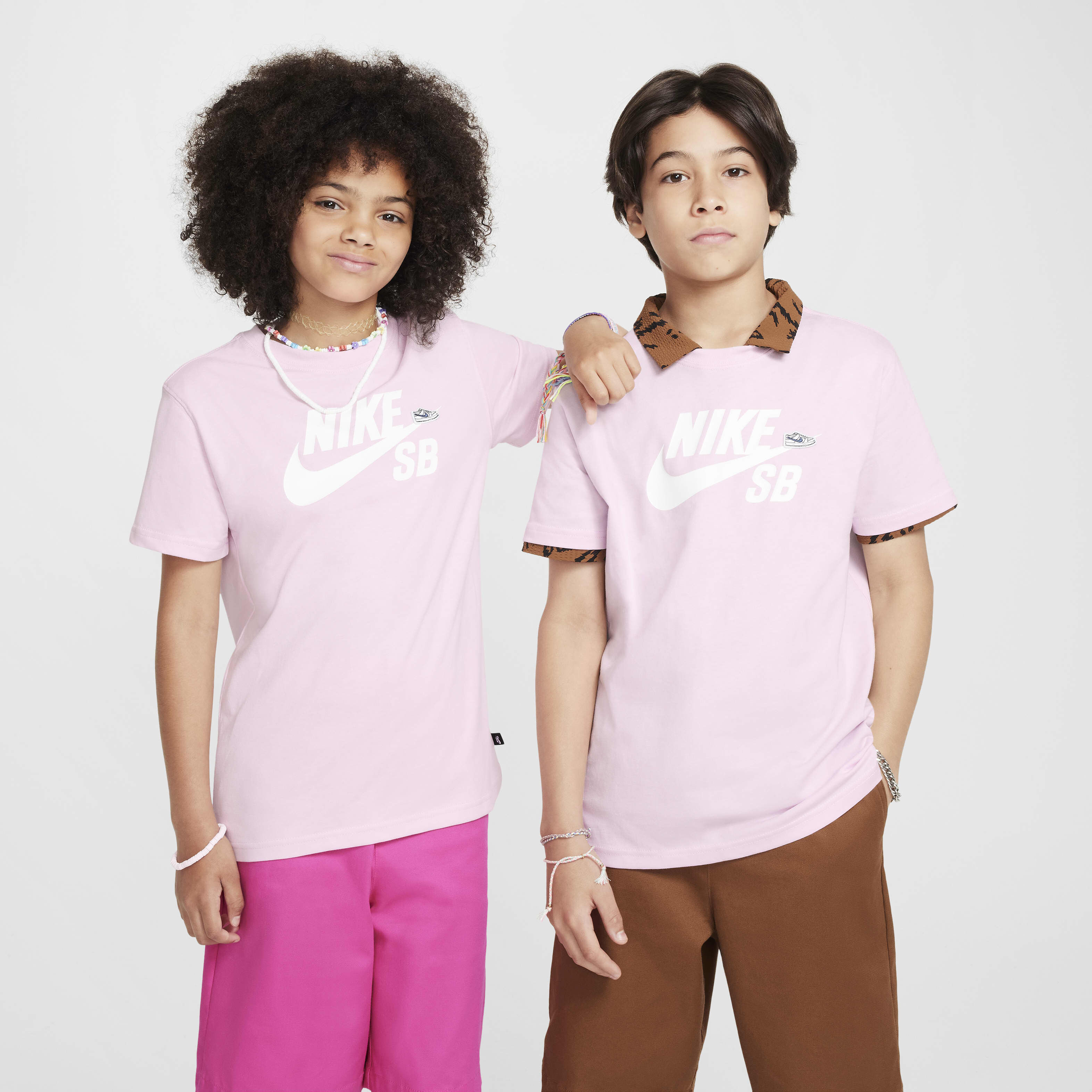 Nike sb pink shirt store