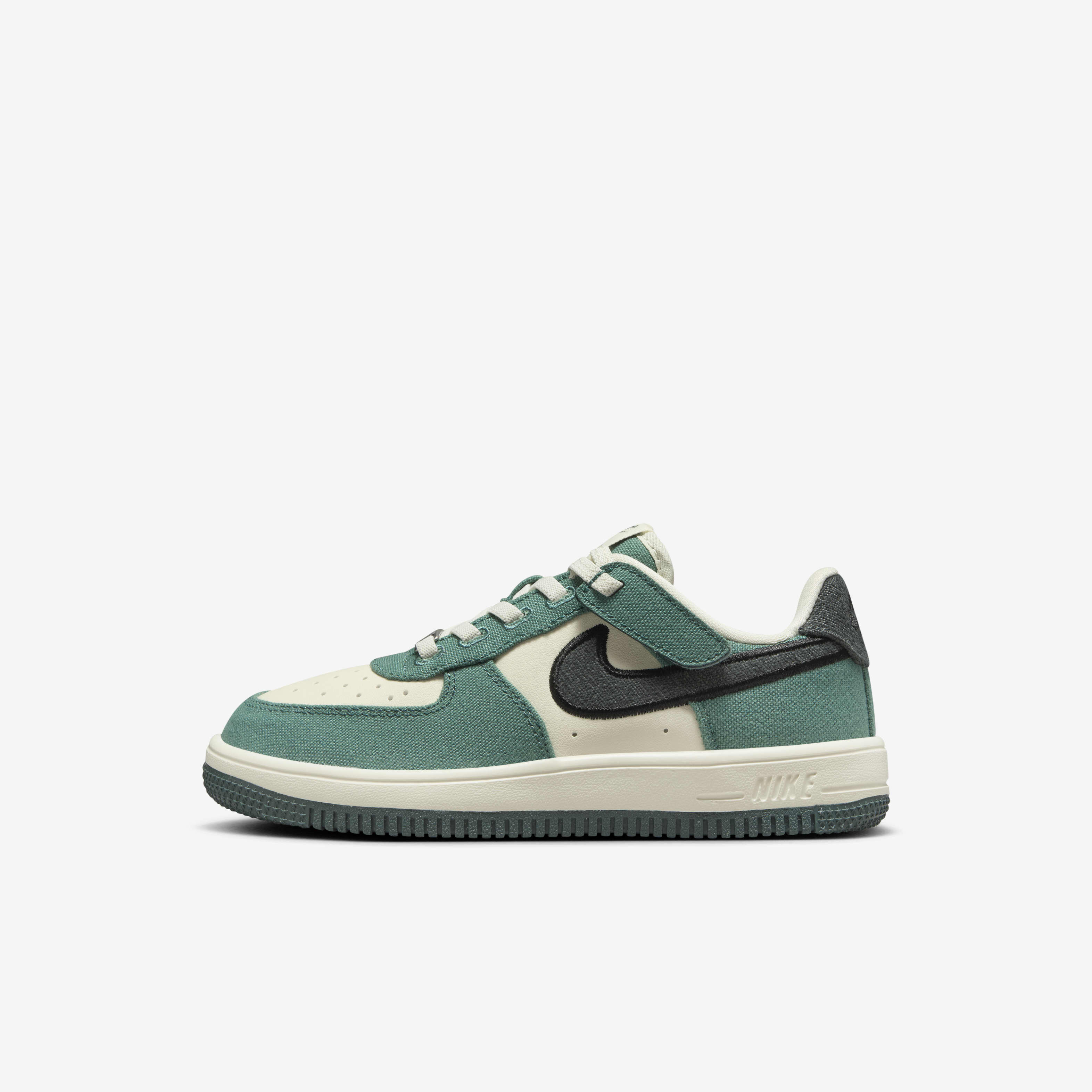 Nike 27 younger kids deals