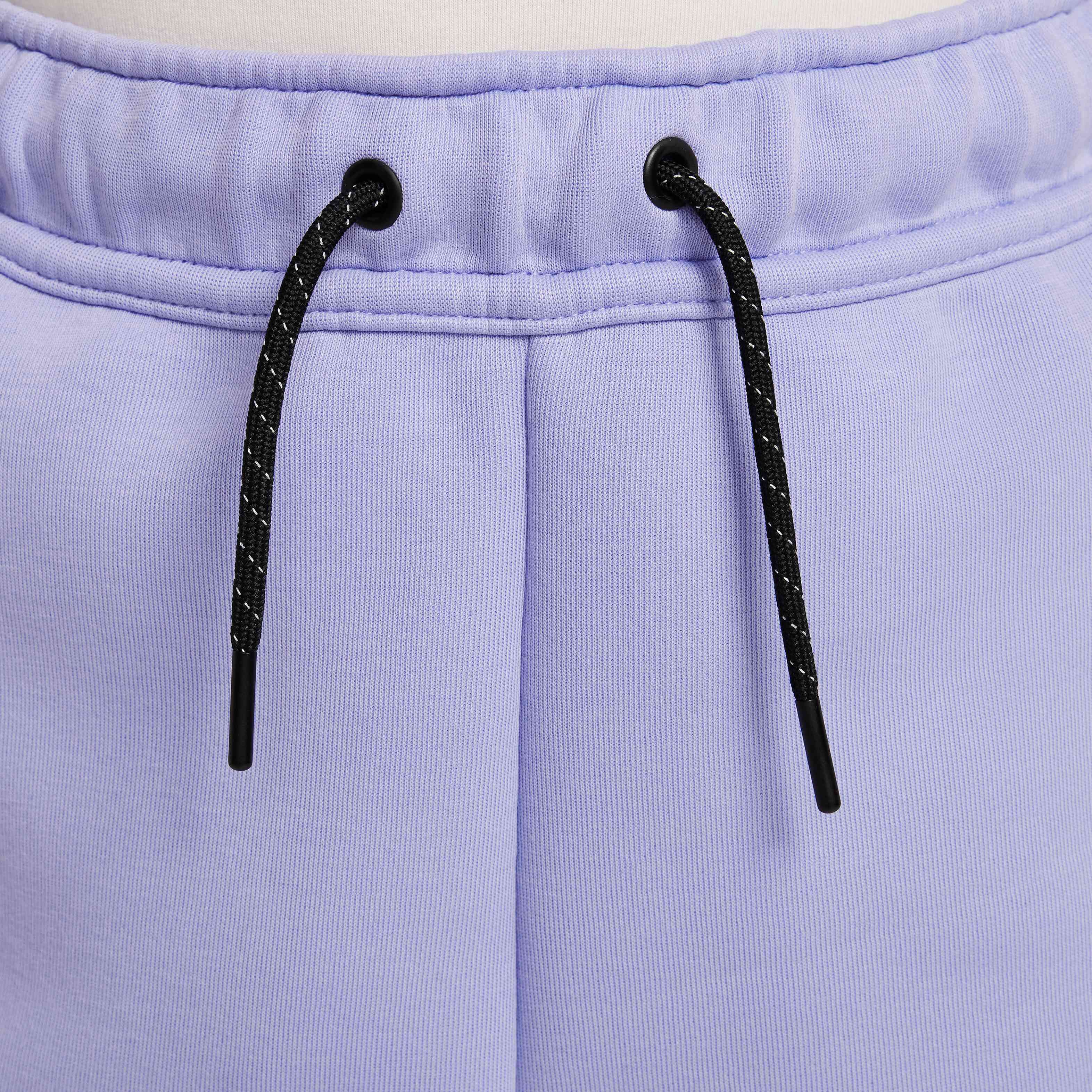 Nike Sportswear Tech Fleece image number 2