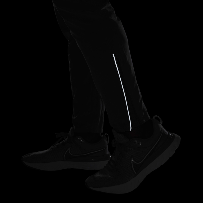 Nike Phenom image number 17 Nike Phenom image number 17