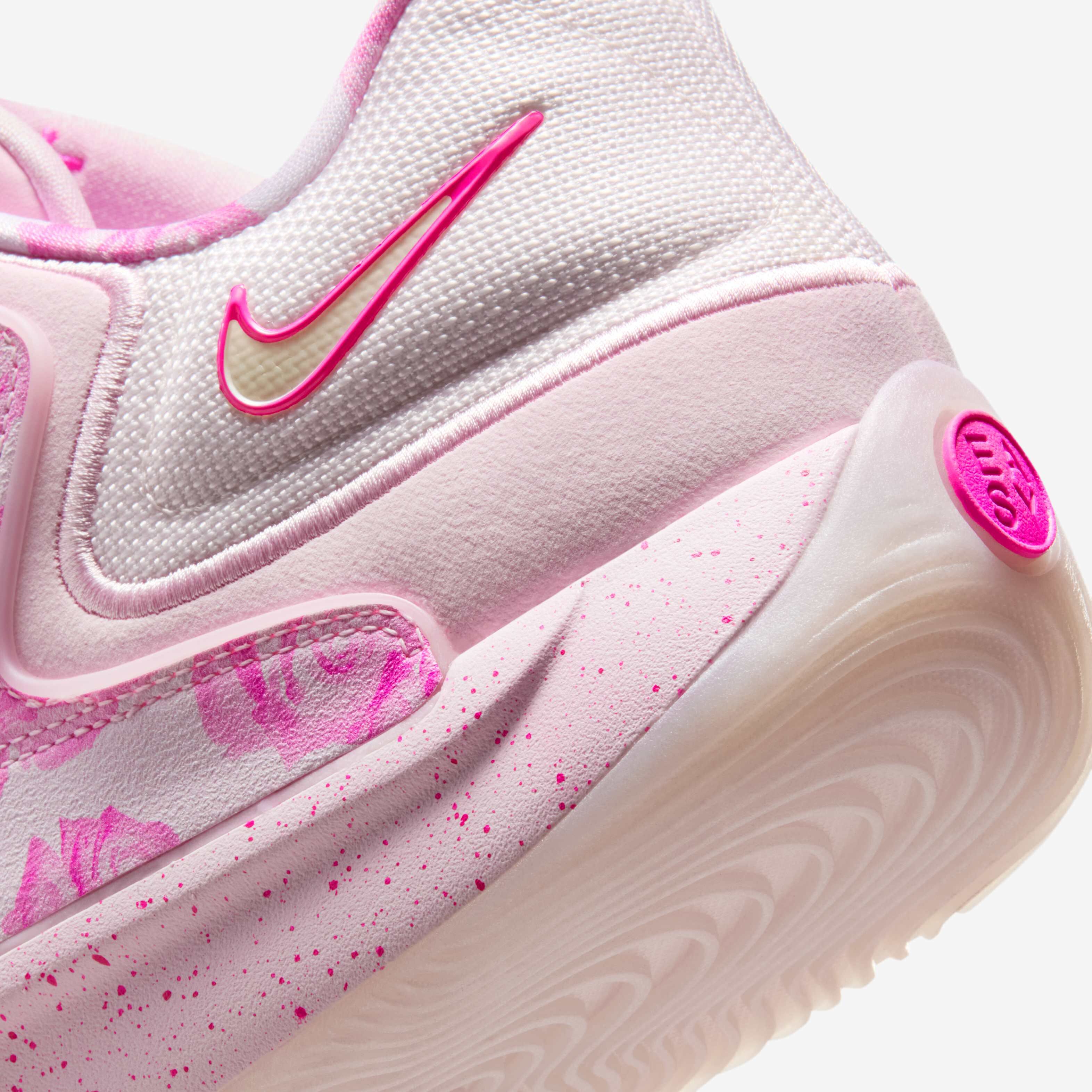 KD18 'Aunt Pearl' image number 7
