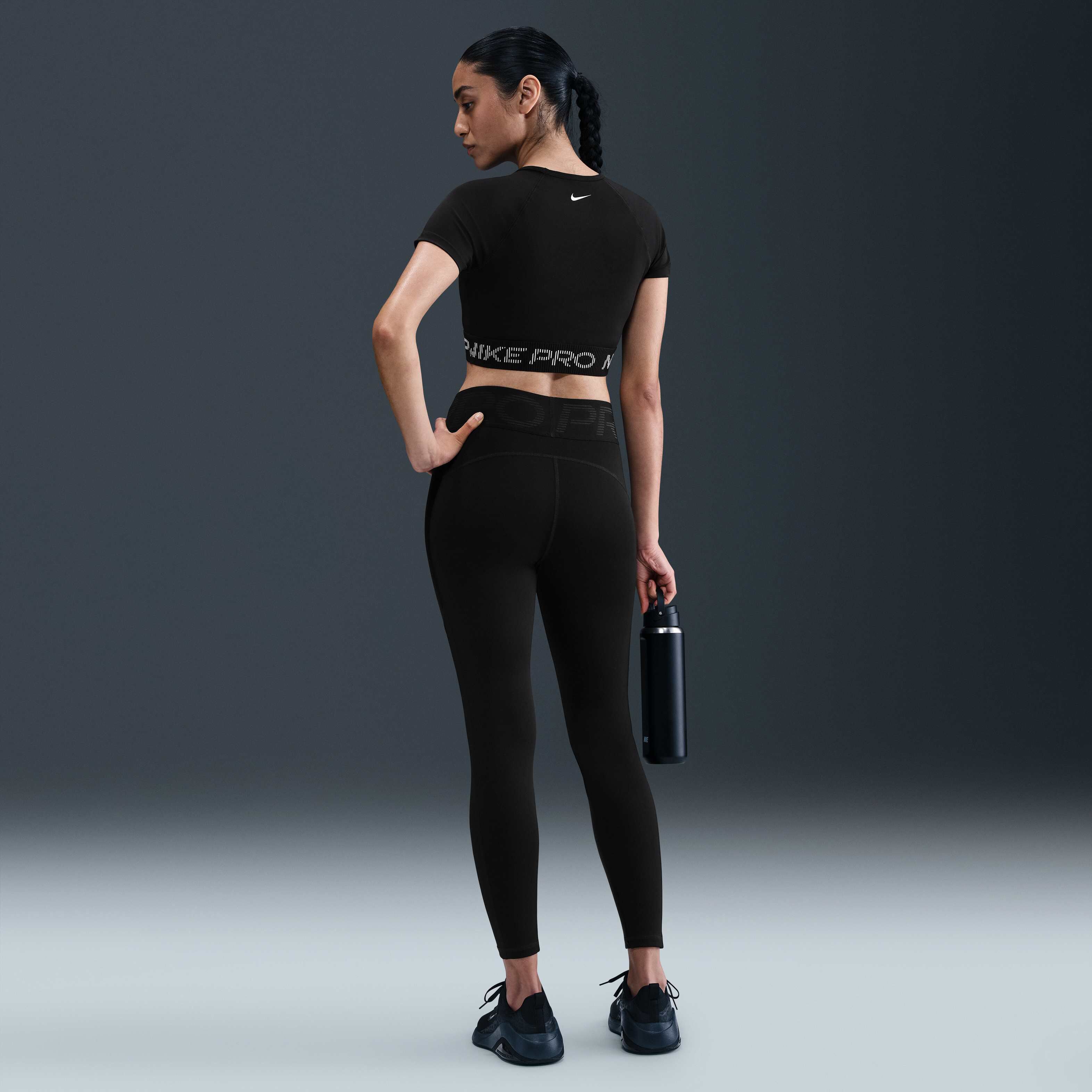 نايكي برو image number 4